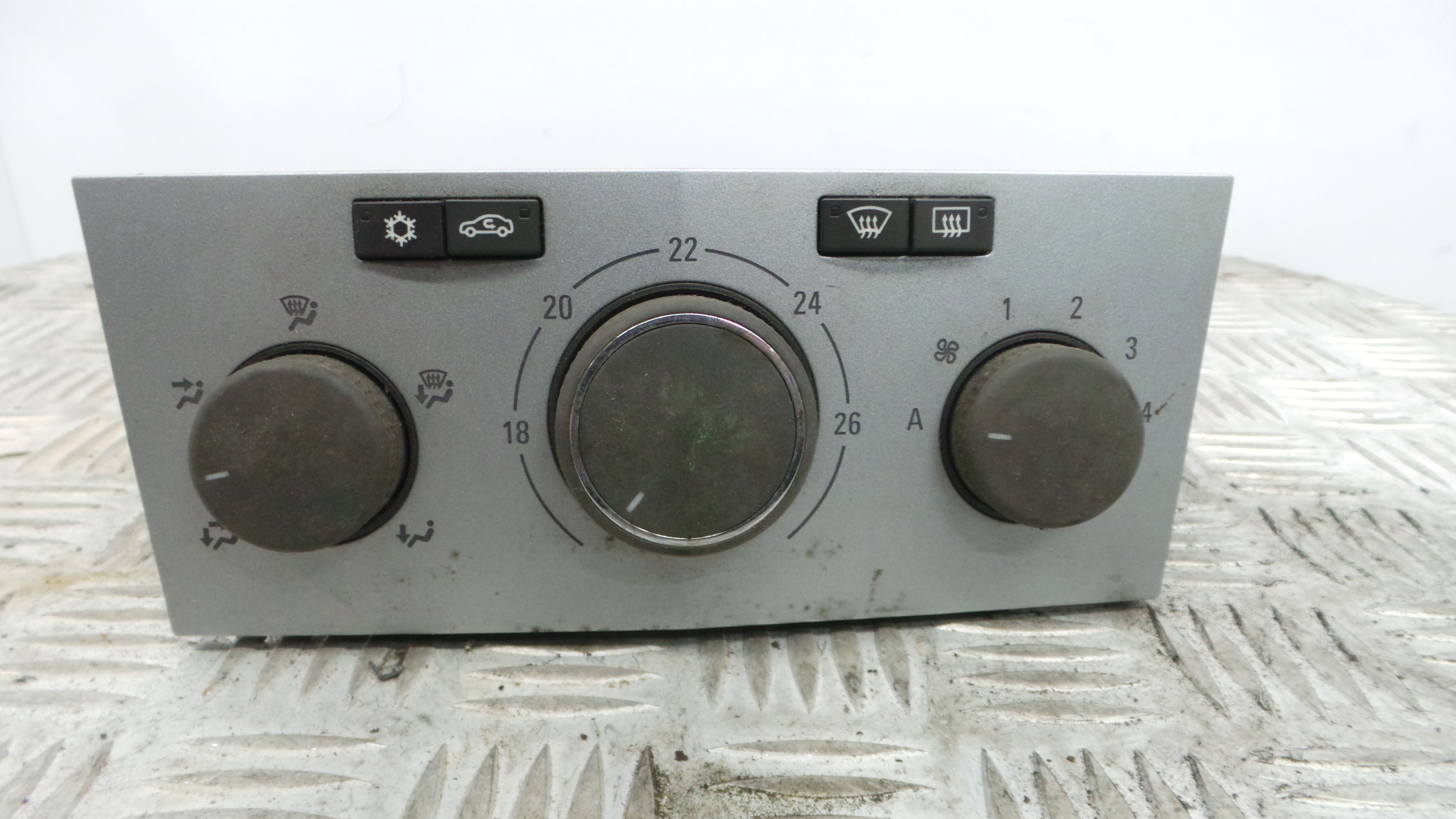 Comando da Sofagem / Climatronic 13261826 - OPEL ASTRA H (A04)-33405769