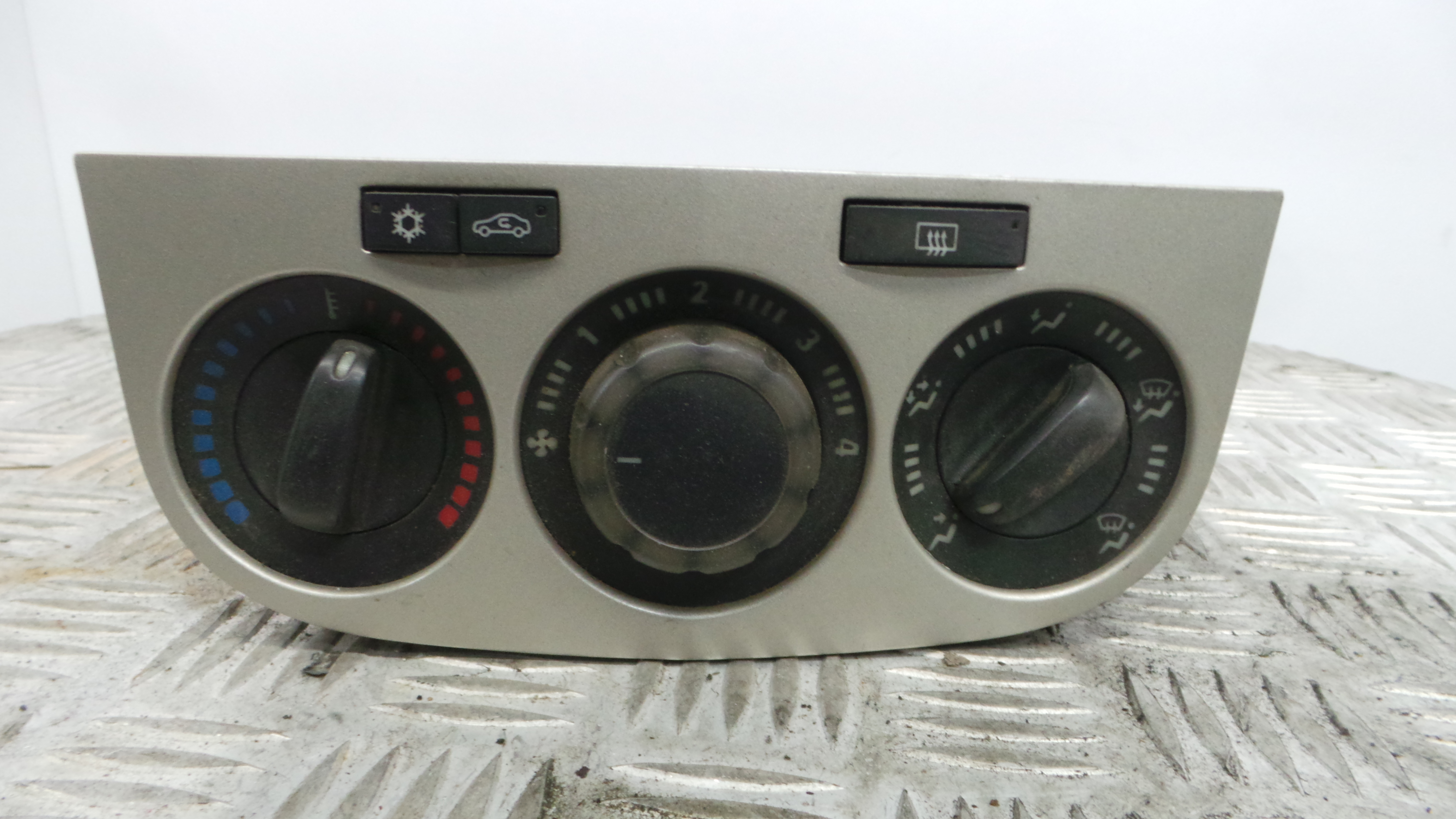 Comando da Sofagem / Climatronic 466119570 - OPEL CORSA D (S07)-33405775