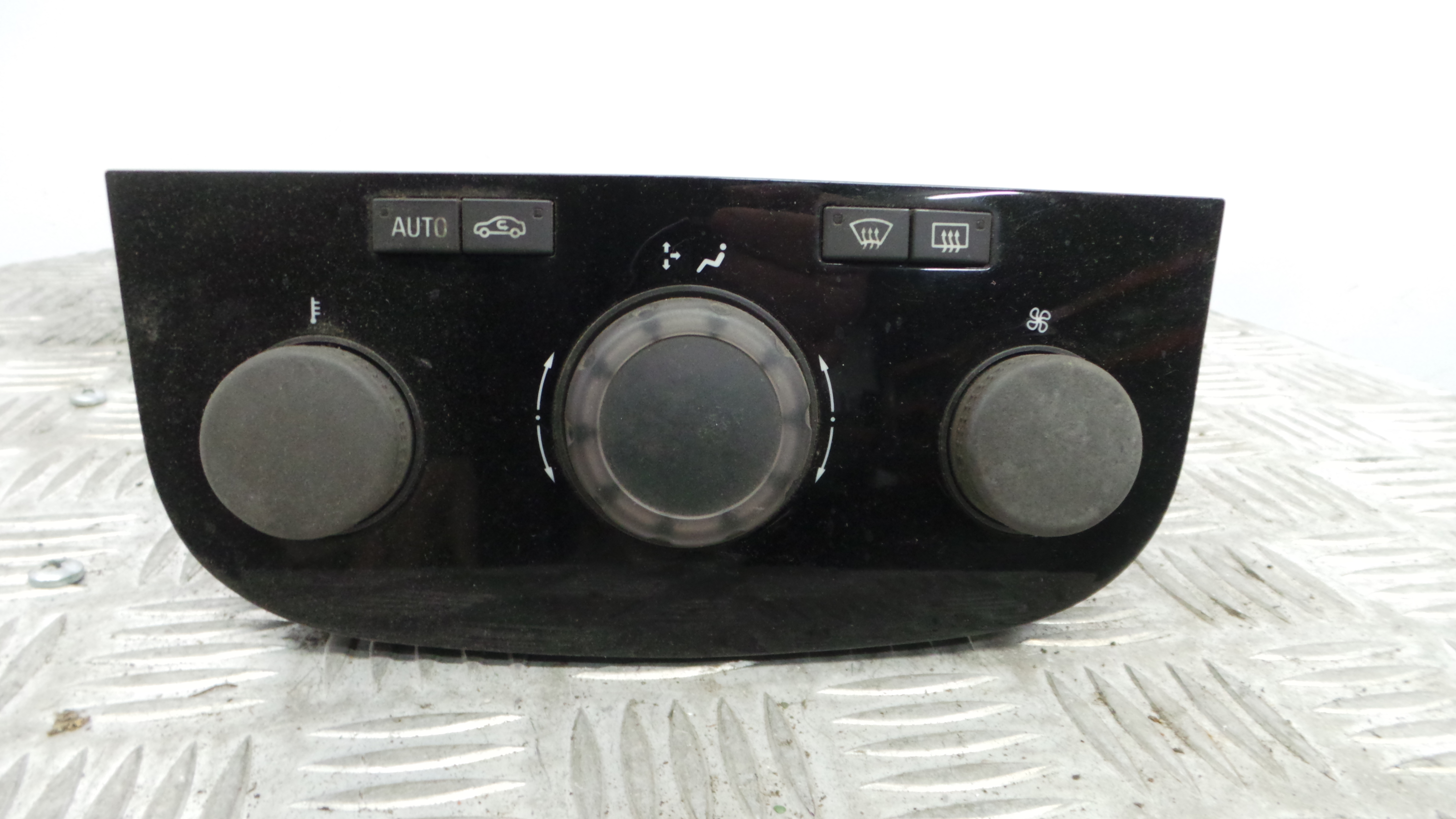 Comando da Sofagem / Climatronic 13262832 - OPEL CORSA D (S07)-33405799