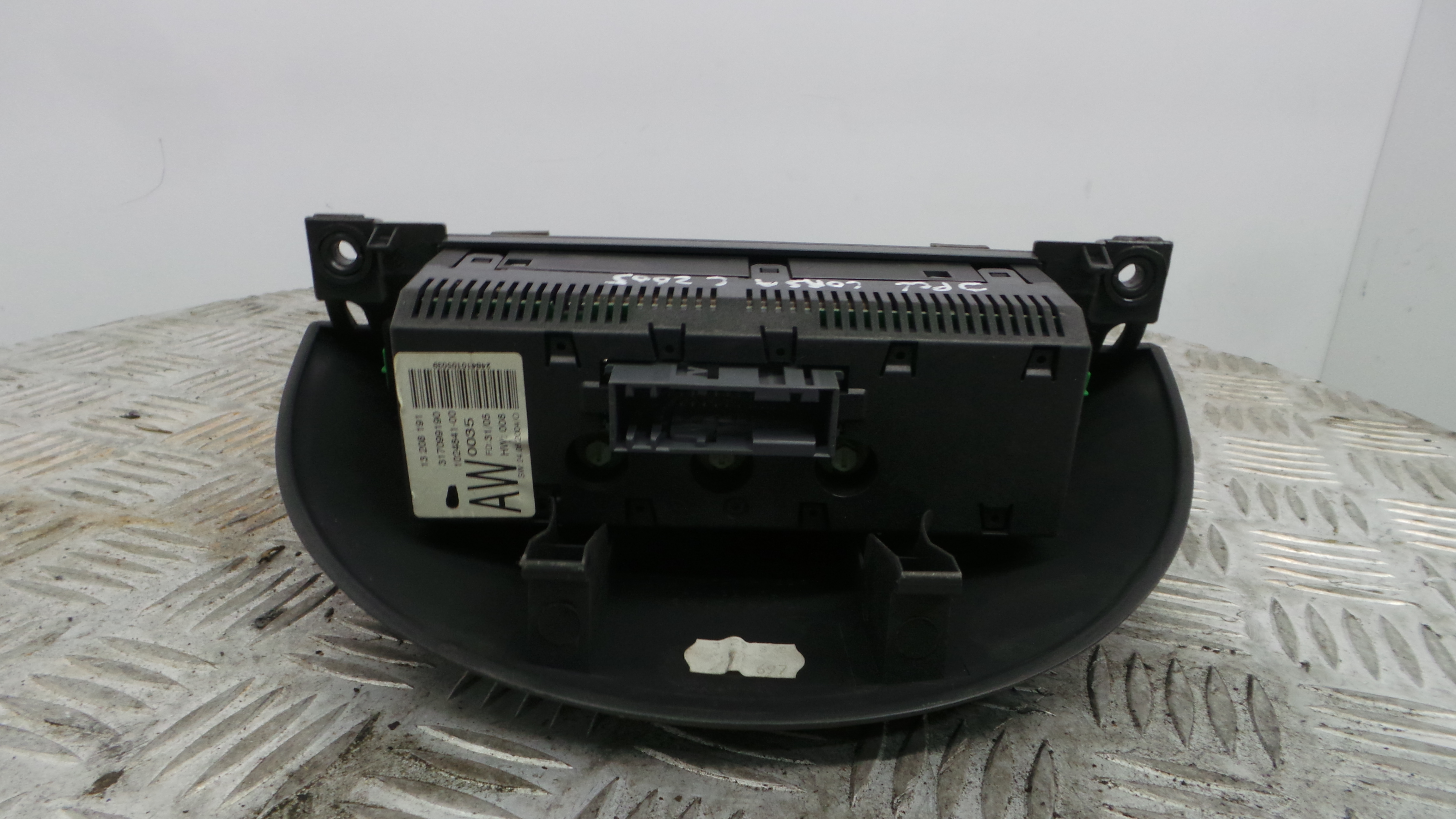 Display do Ar Condicionado / Rádio / GPS / DVD 13208191 - OPEL CORSA C (X01)-33405834