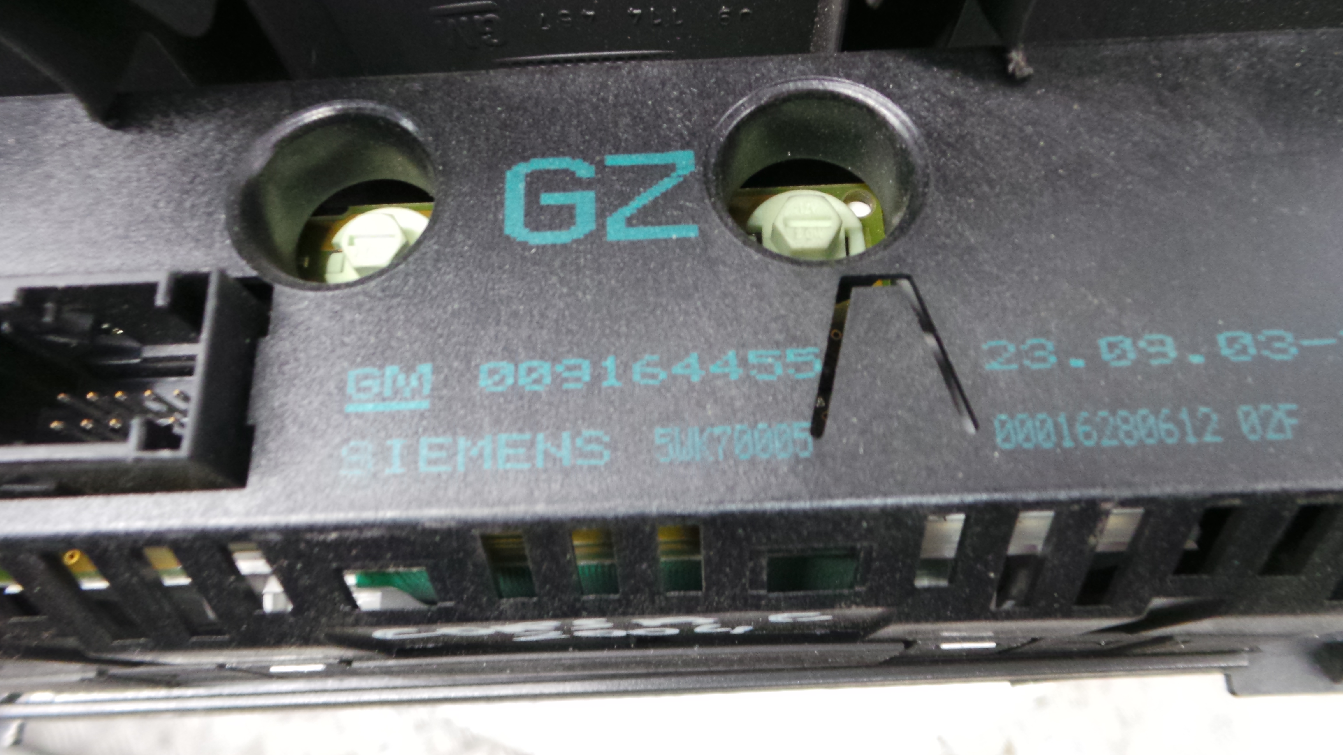 Display do Ar Condicionado / Rádio / GPS / DVD 009164455 - OPEL CORSA C (X01)-33405843