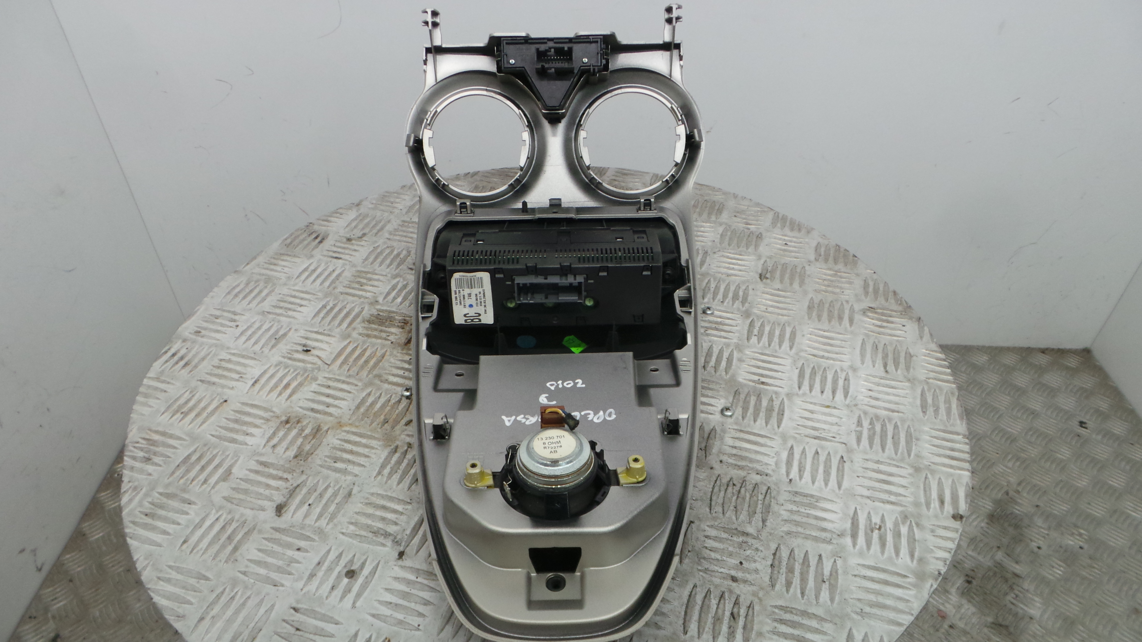 Display do Ar Condicionado / Rádio / GPS / DVD 13209460 - OPEL CORSA D (S07)-33405872