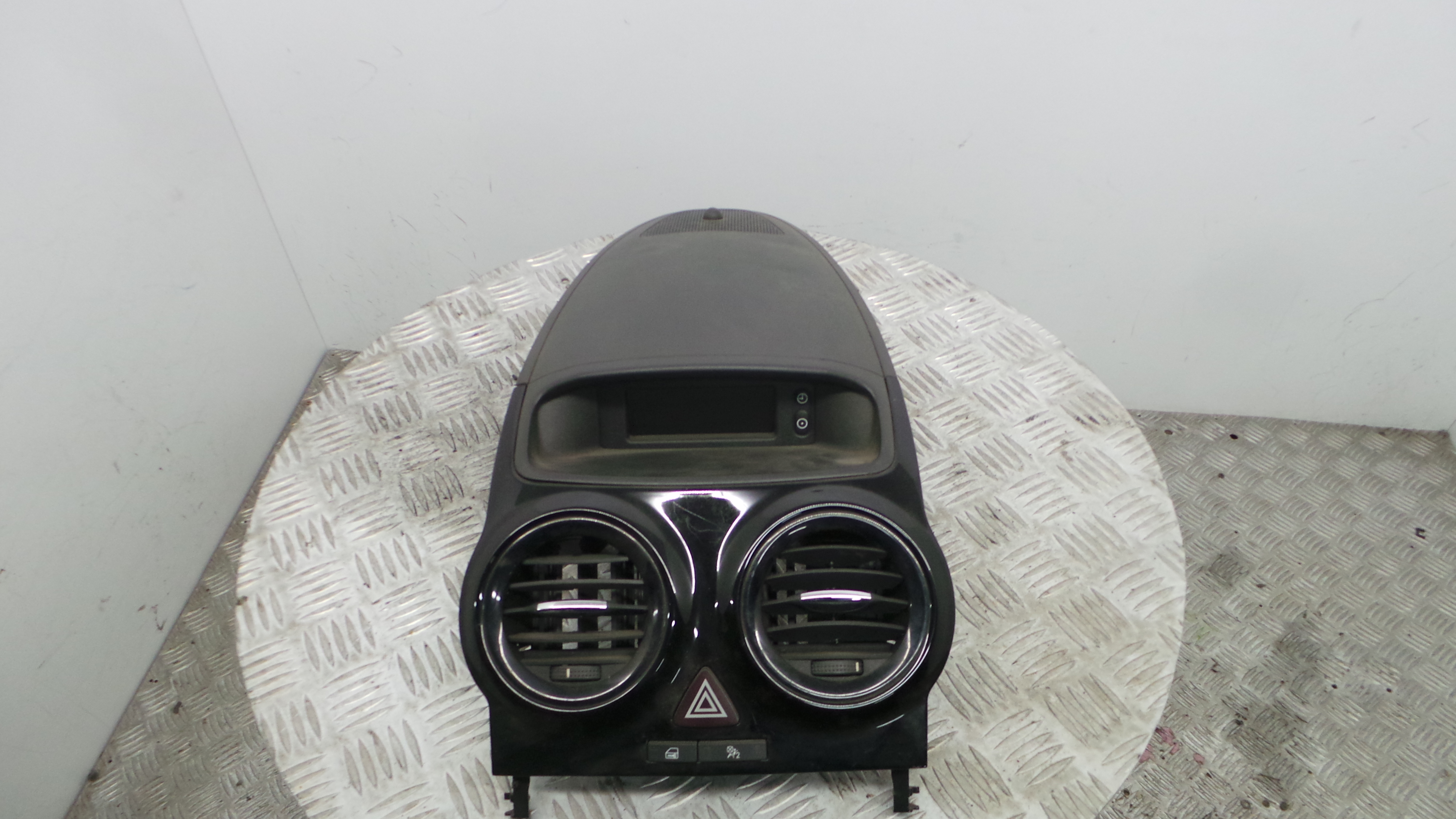 Display do Ar Condicionado / Rádio / GPS / DVD 13301080 - OPEL CORSA D (S07)-33405883 Display do Ar Condicionado / Rádio / GPS / DVD 13301080 - OPEL CORSA D (S07)-33405883