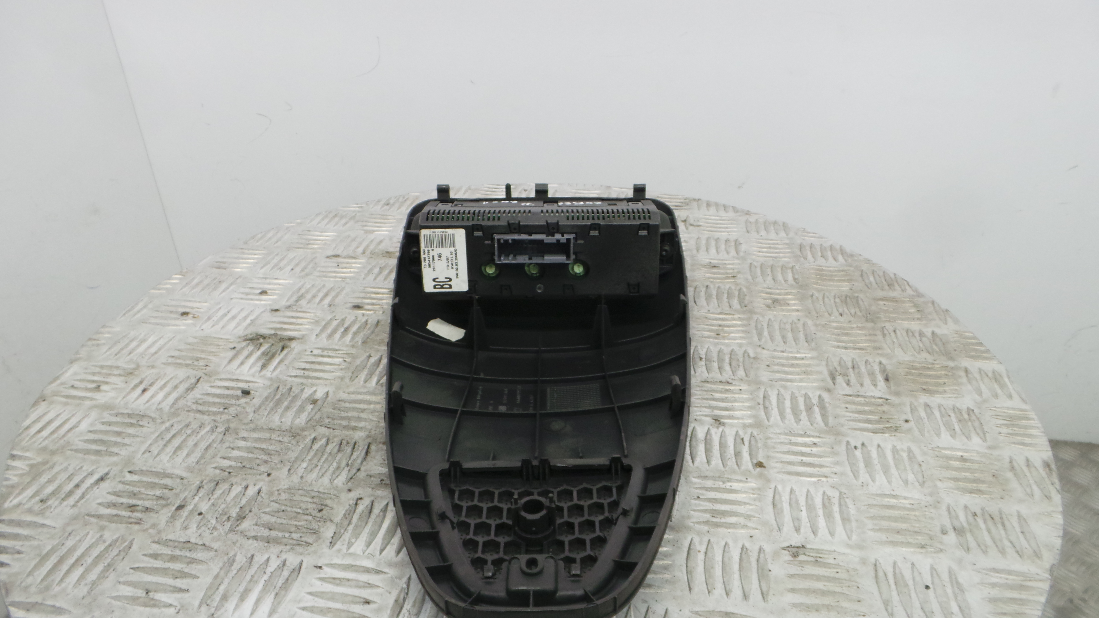 Display do Ar Condicionado / Rádio / GPS / DVD 13209460 - OPEL CORSA D (S07)-33405891