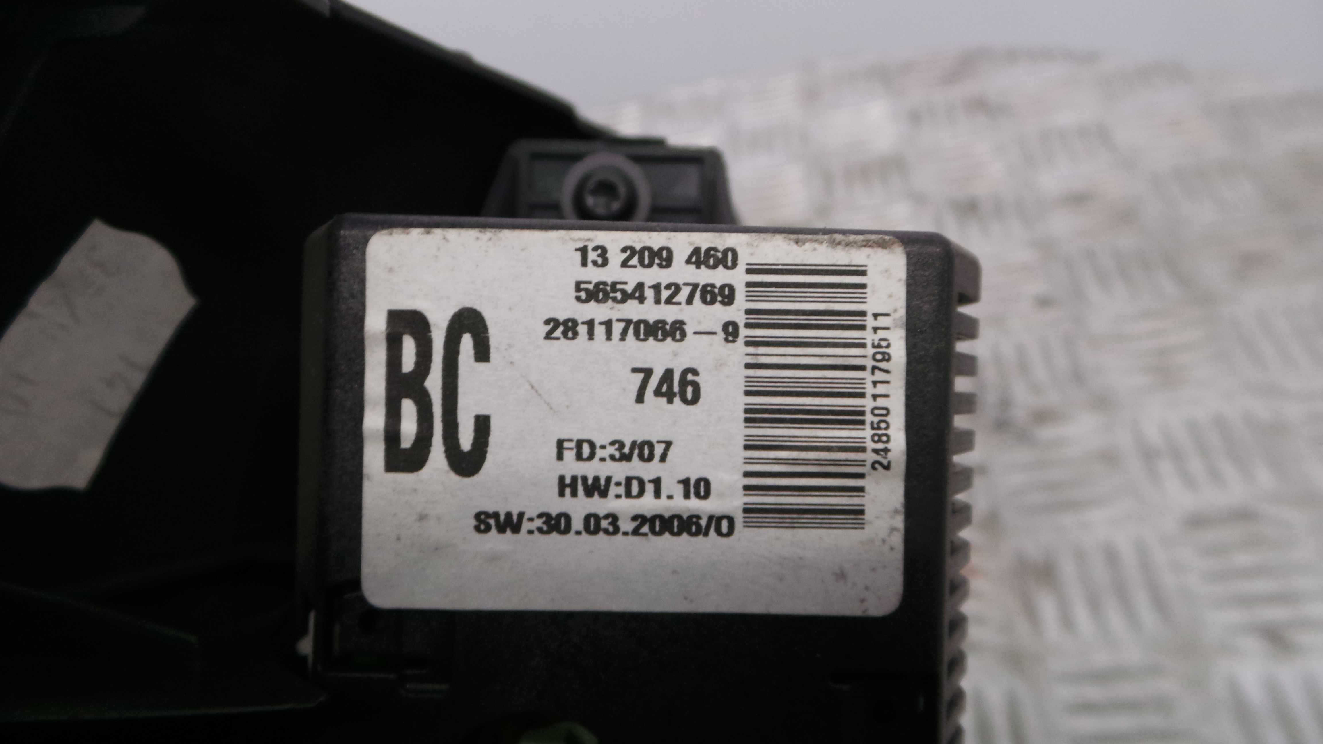 Display do Ar Condicionado / Rádio / GPS / DVD 13209460 - OPEL CORSA D (S07)-33405891