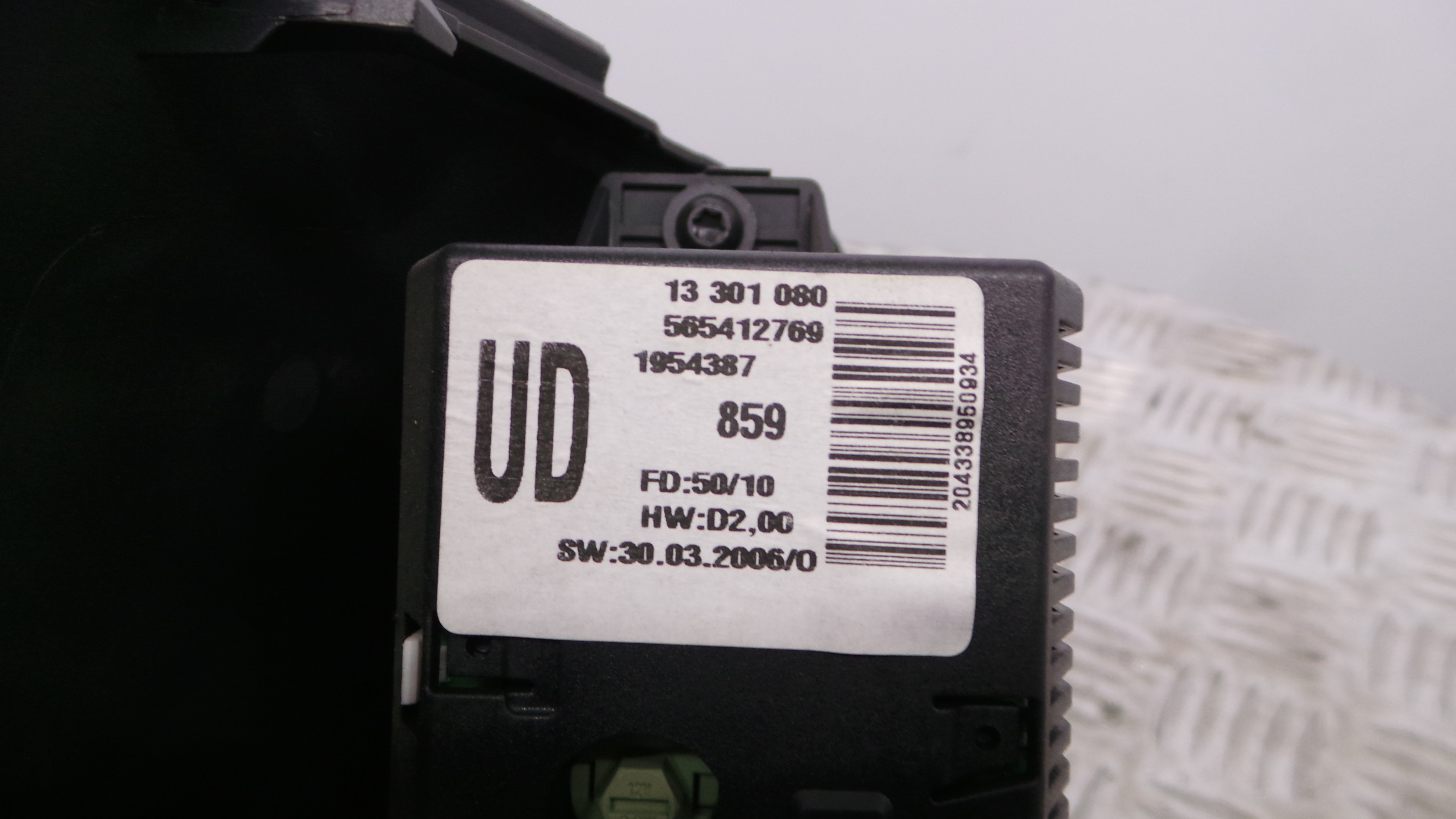 Display do Ar Condicionado / Rádio / GPS / DVD 13301080 - OPEL CORSA D (S07)-33405903