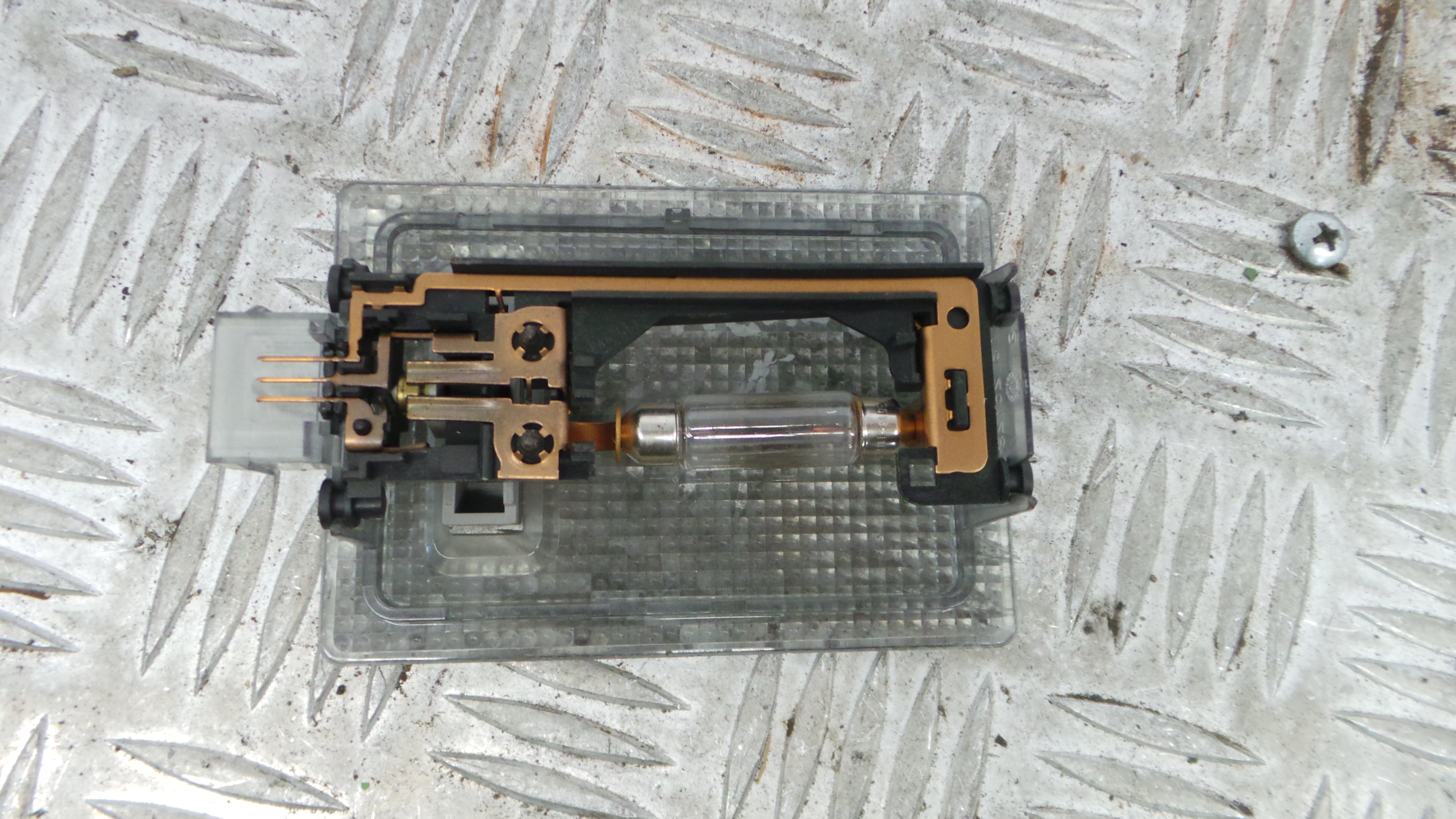 Plafonier Teto 13126729 - OPEL CORSA D (S07)-33406243