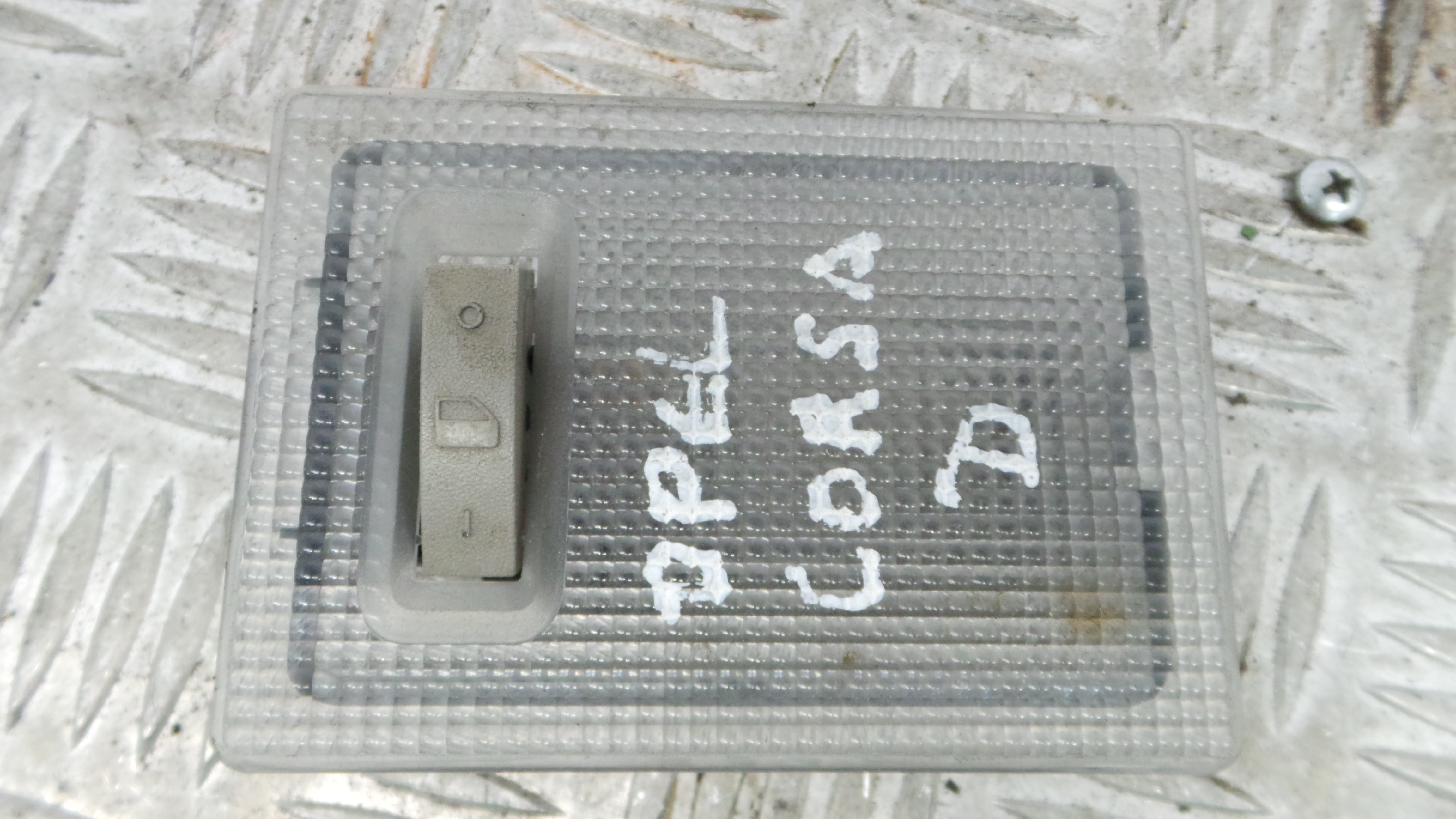 Plafonier Teto 13126729 - OPEL CORSA D (S07)-33406249