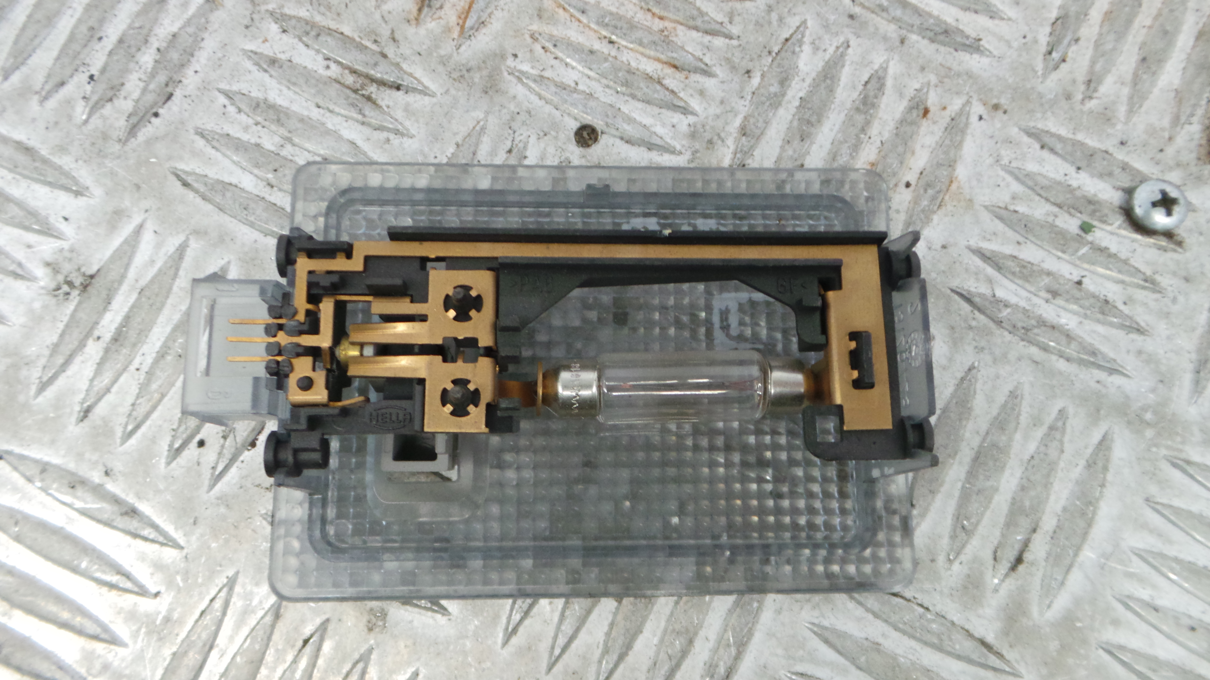 Plafonier Teto 13126729 - OPEL CORSA D (S07)-33406265