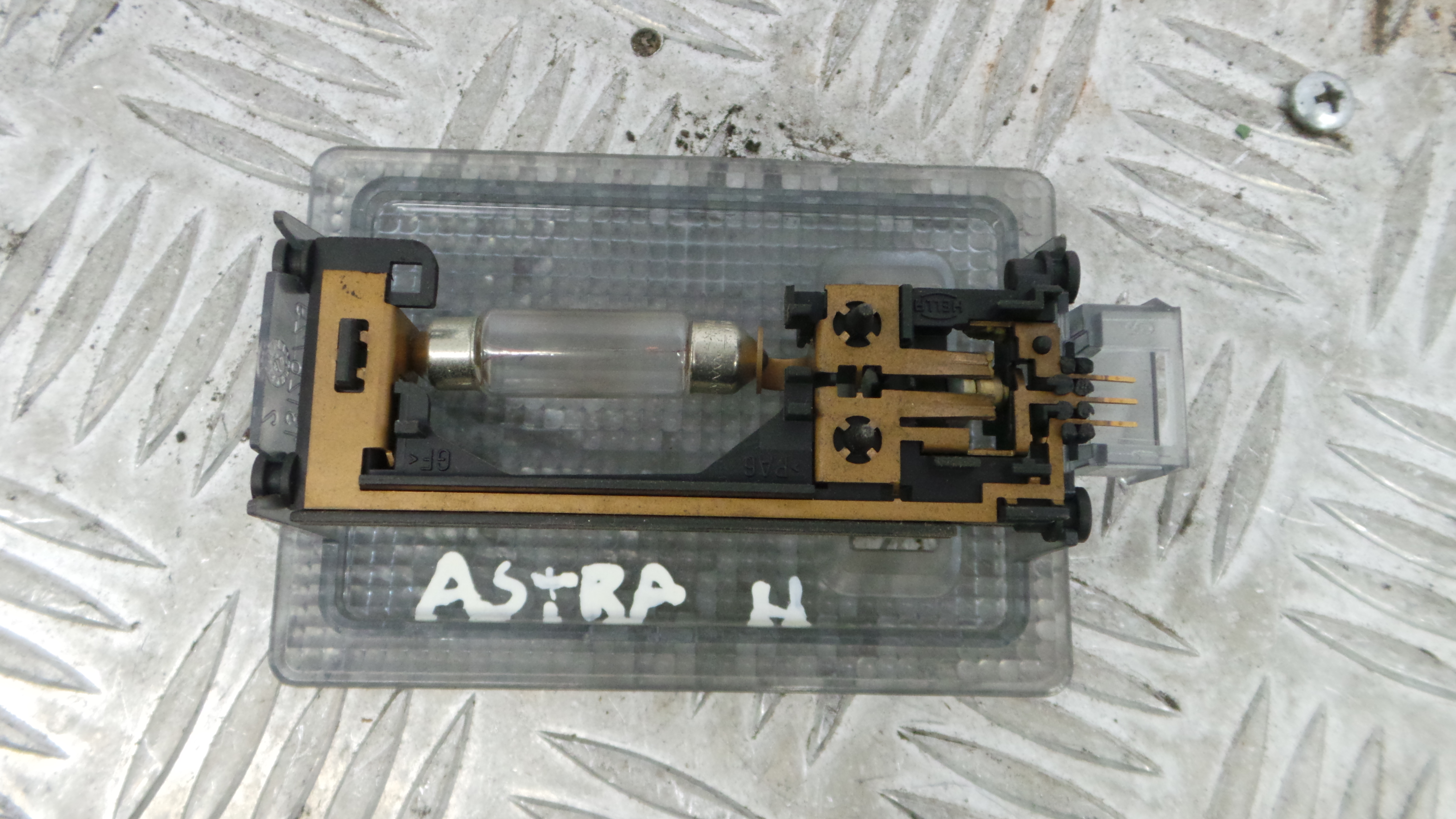 Plafonier Teto 13126729 - OPEL ASTRA H (A04)-33406268