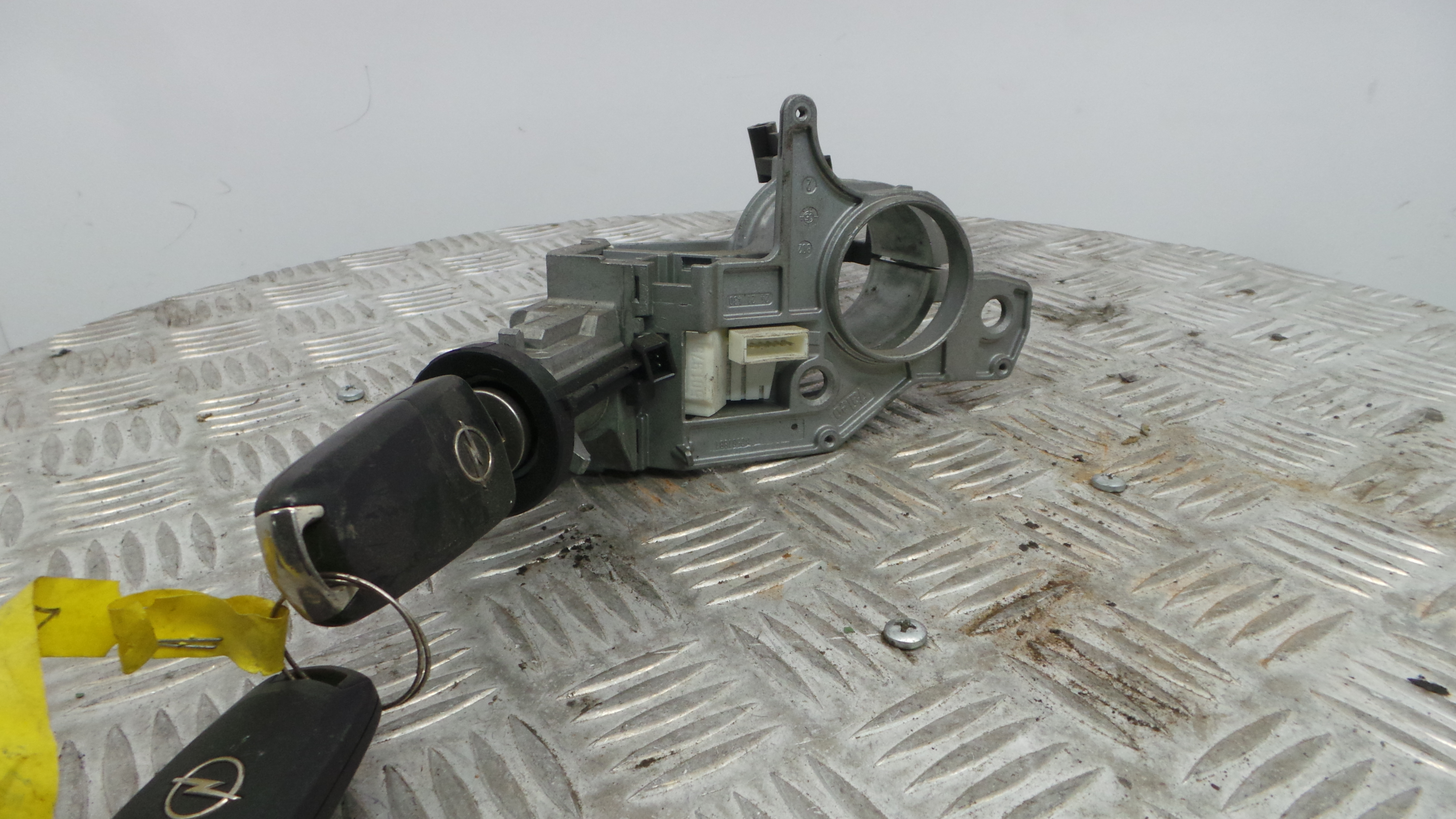 Canhão de ignição 93181315 - OPEL ASTRA H (A04)-33406287