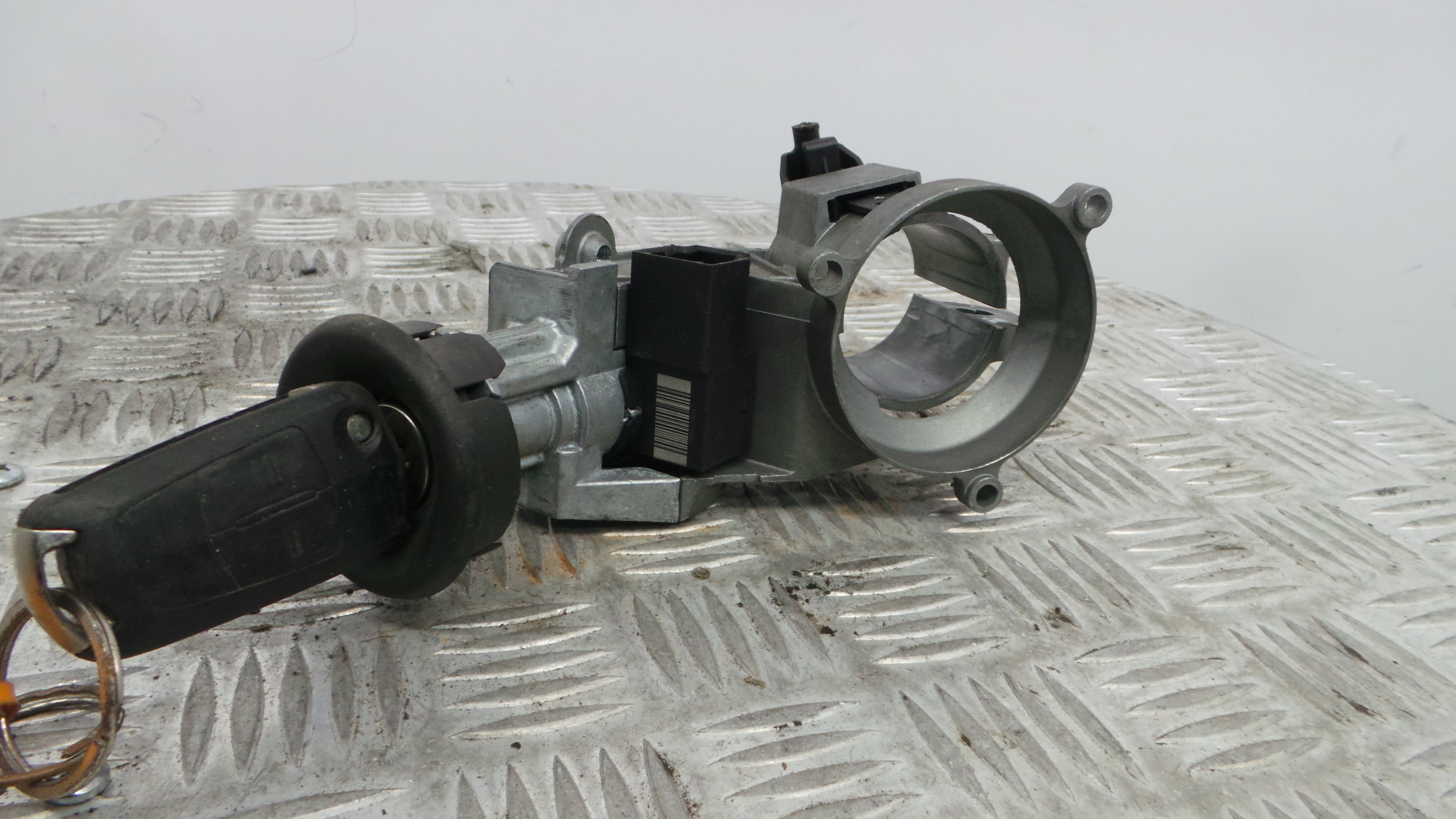 Canhão de ignição 93181729 - OPEL CORSA D (S07)-33406441 Canhão de ignição 93181729 - OPEL CORSA D (S07)-33406441