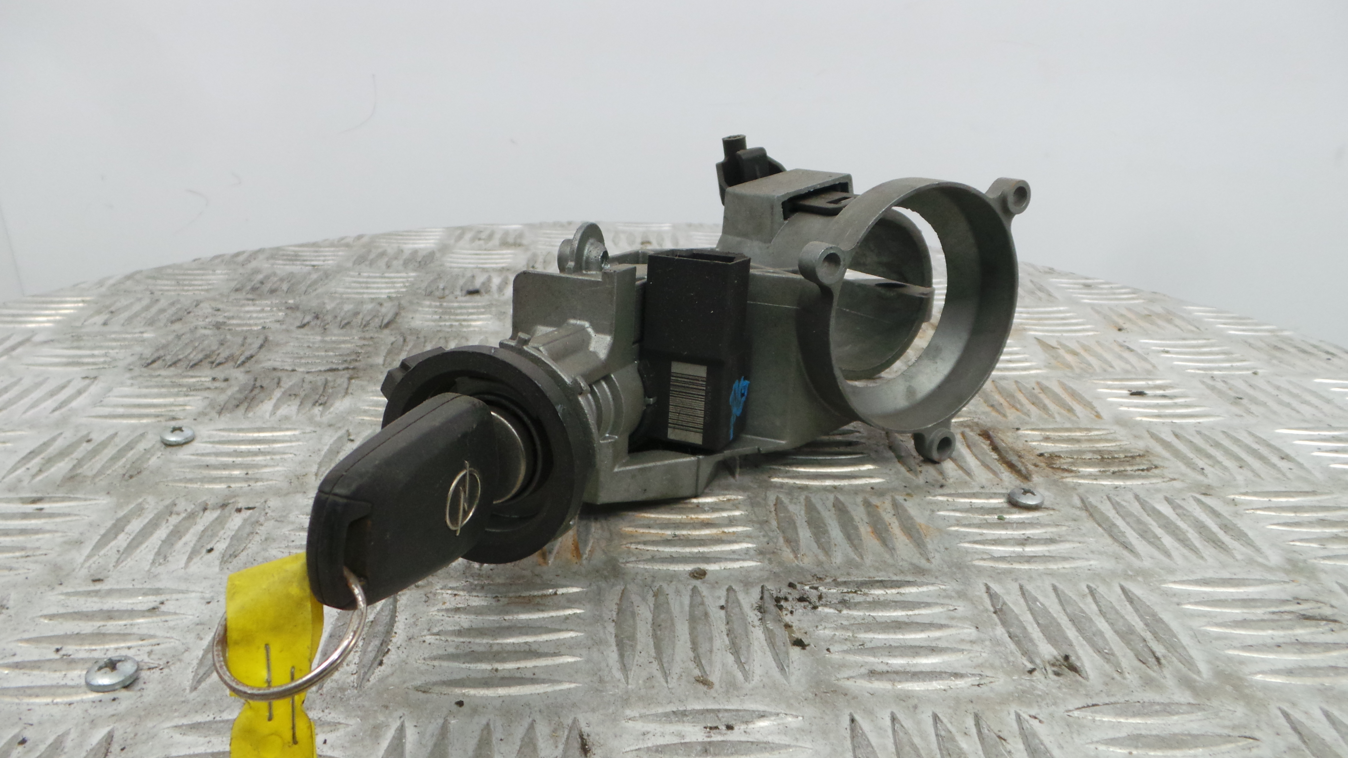 Canhão de ignição 93181729 - OPEL CORSA D (S07)-33406444 Canhão de ignição 93181729 - OPEL CORSA D (S07)-33406444