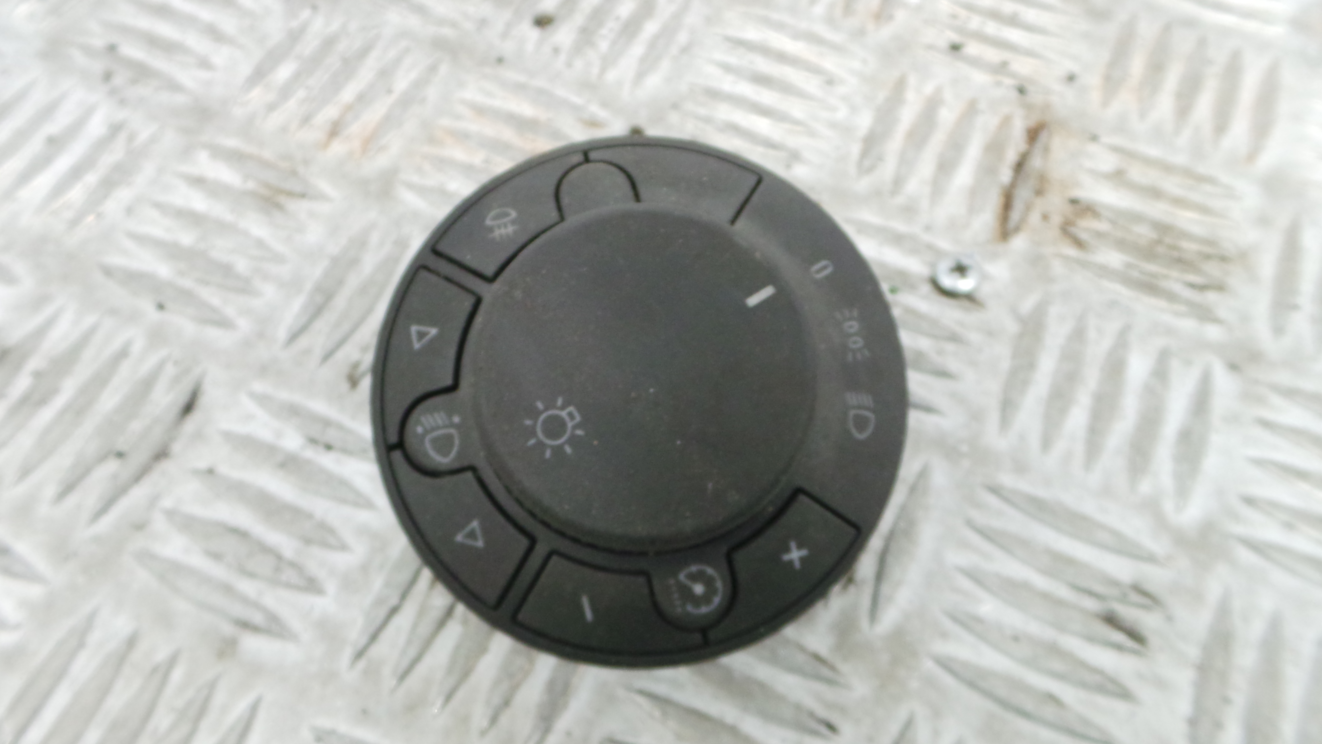 Comando das luzes 13249396 - OPEL CORSA D (S07)-33406509 Comando das luzes 13249396 - OPEL CORSA D (S07)-33406509