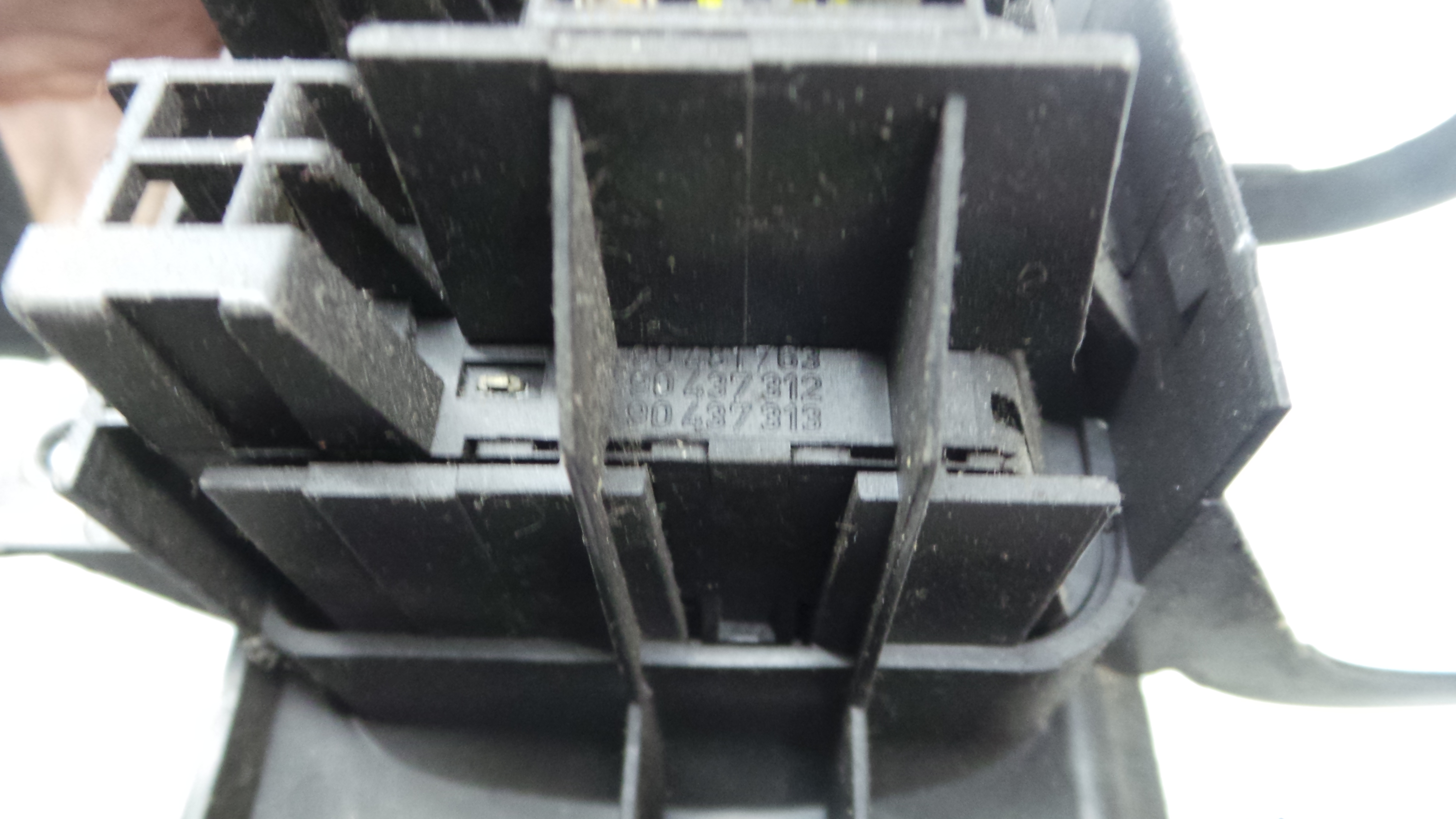 Comando das luzes  90481763 - OPEL CORSA B (S93)-33406569