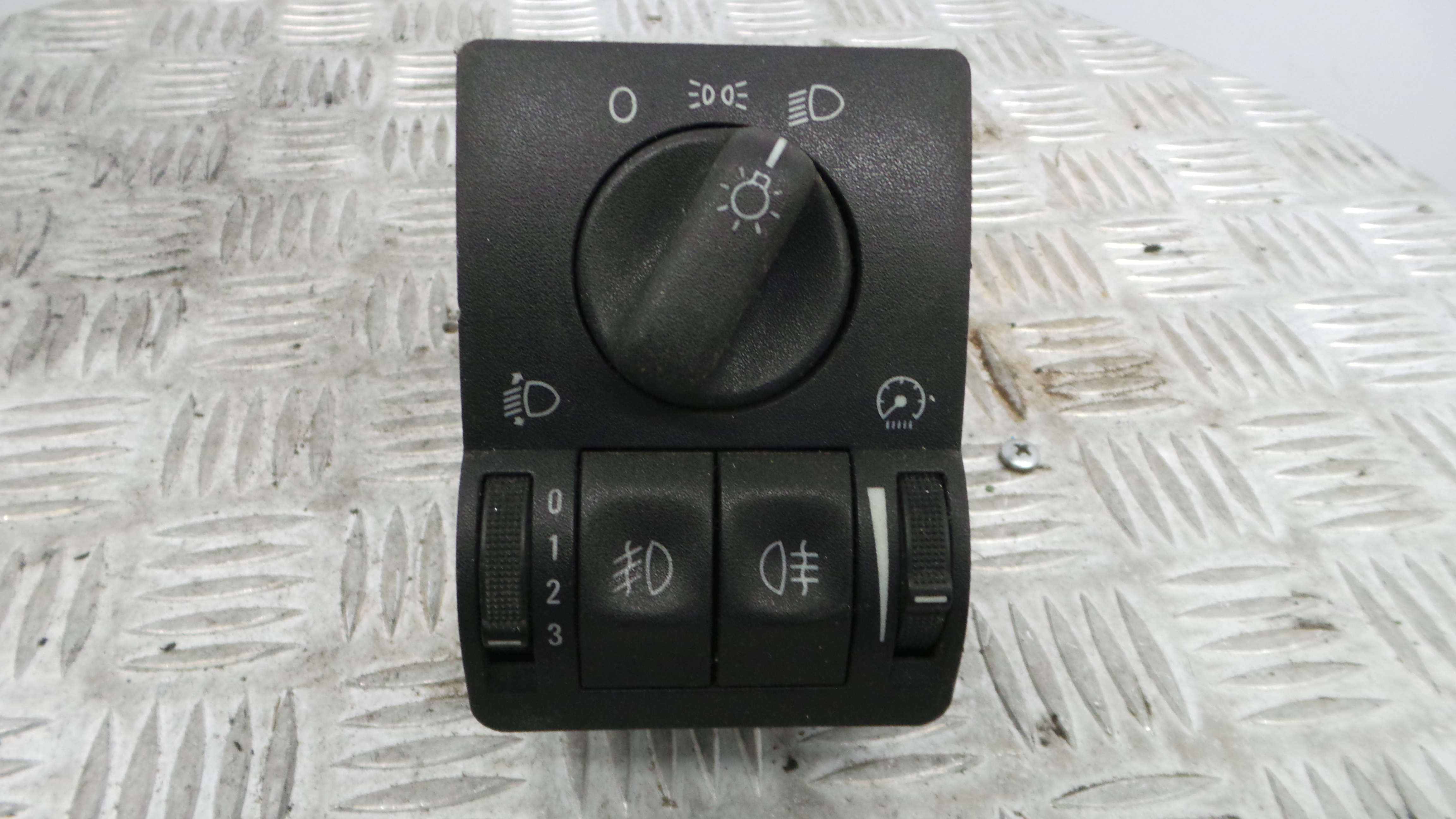 Comando das luzes  90561377 - OPEL ASTRA G Hatchback (T98)-33406572