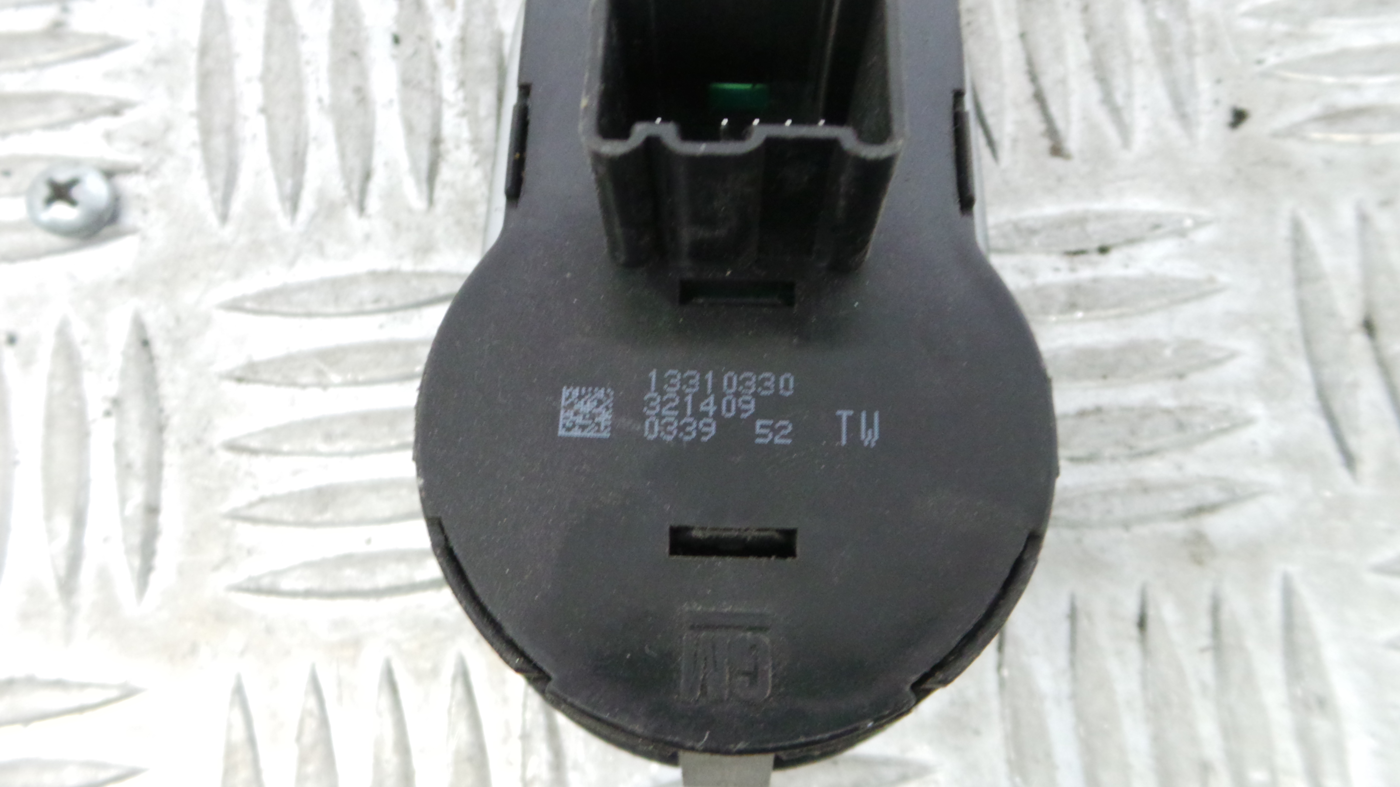 Comando das luzes 13310330 - OPEL CORSA D (S07)-33406584