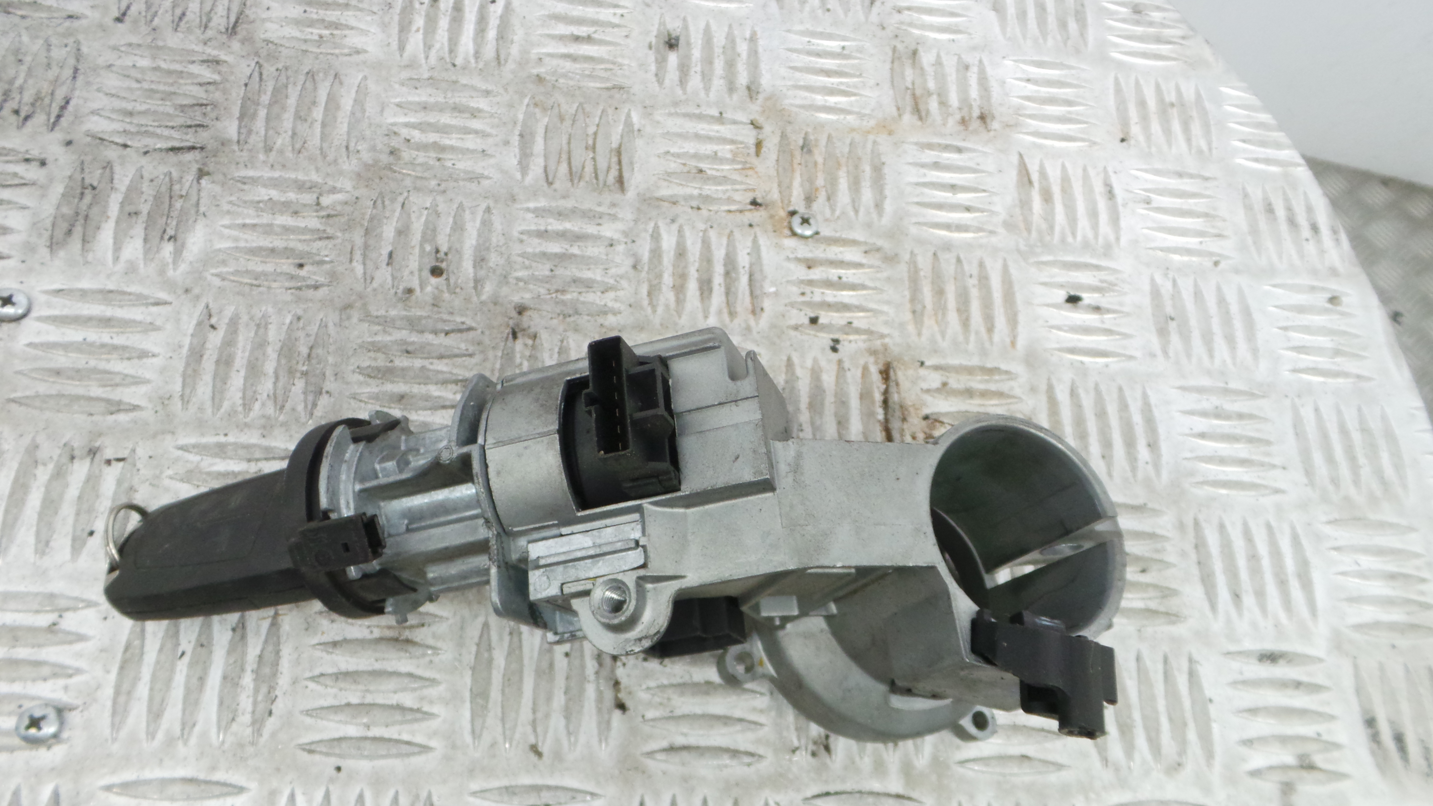 Canhão de ignição 93181729 - OPEL CORSA D (S07)-33406590