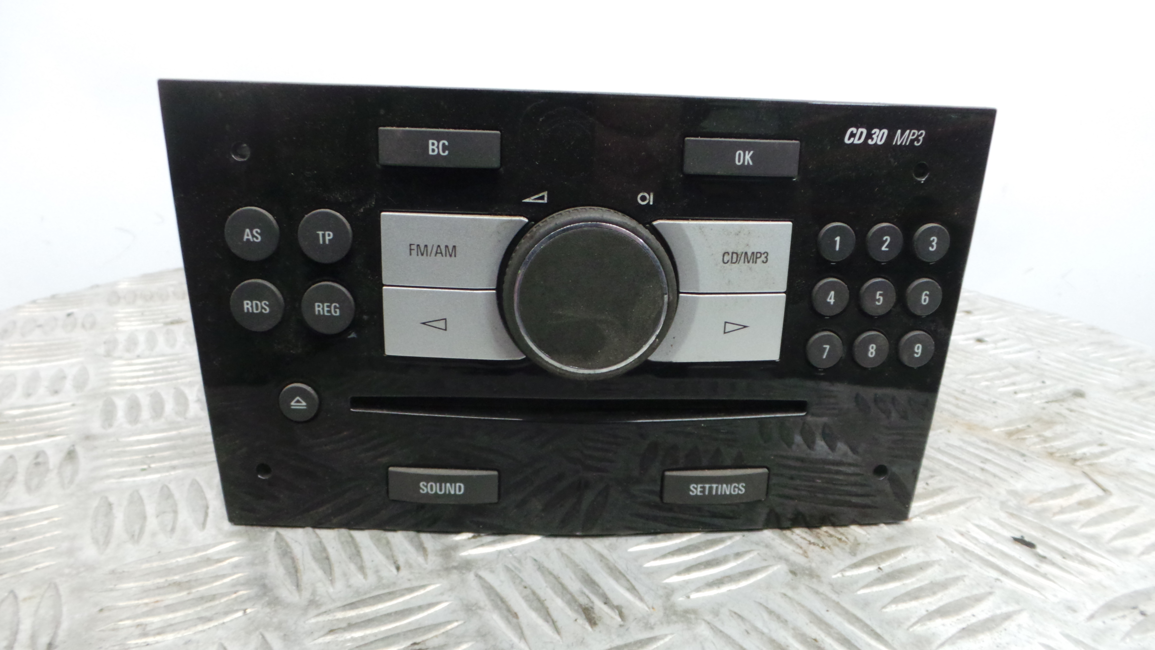 Auto-rádios 497316088 - OPEL ASTRA H (A04)-33406649 Auto-rádios 497316088 - OPEL ASTRA H (A04)-33406649