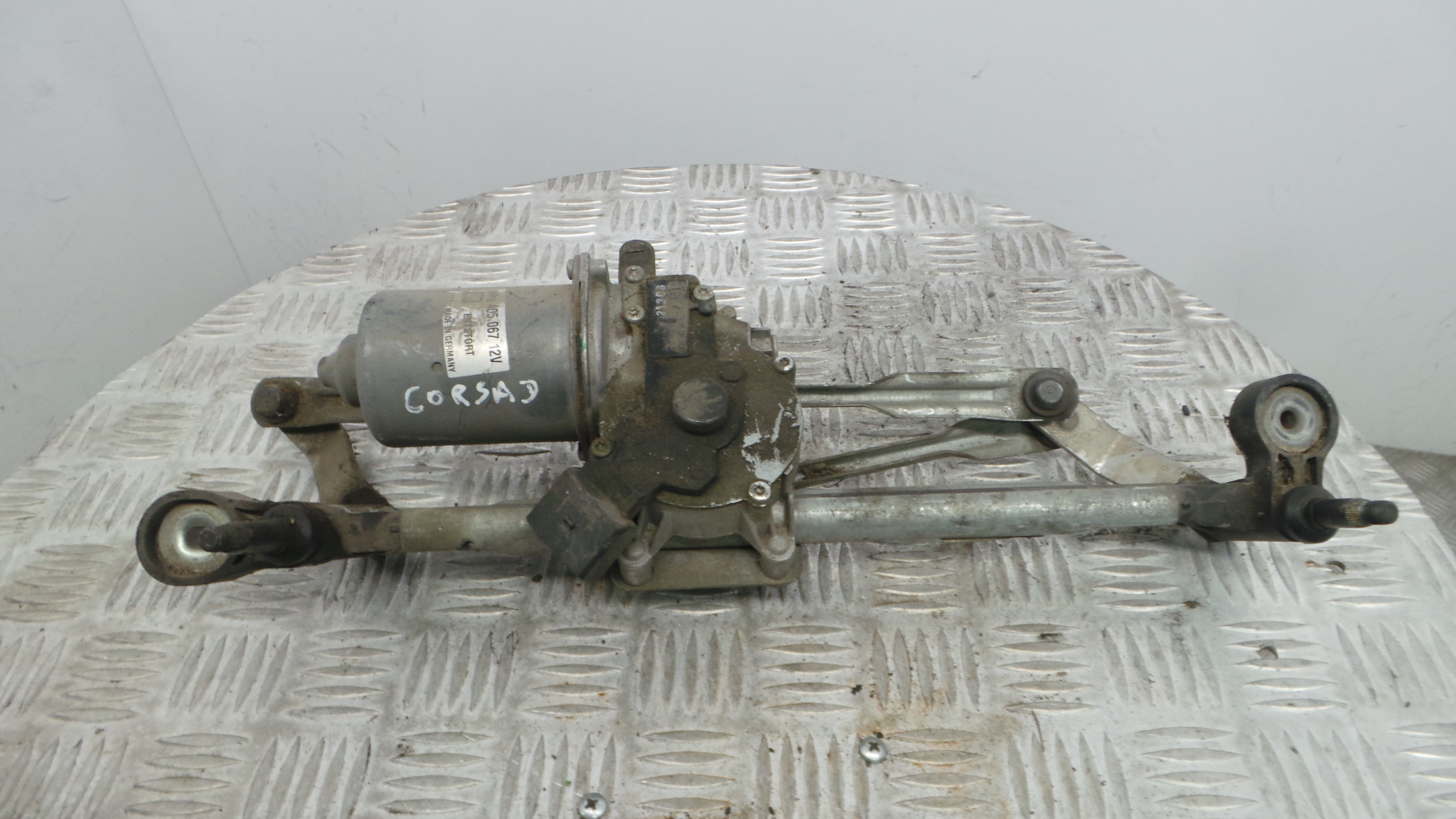 Motor Limpa Vidros Frente  405067 - OPEL CORSA D (S07)-33407154