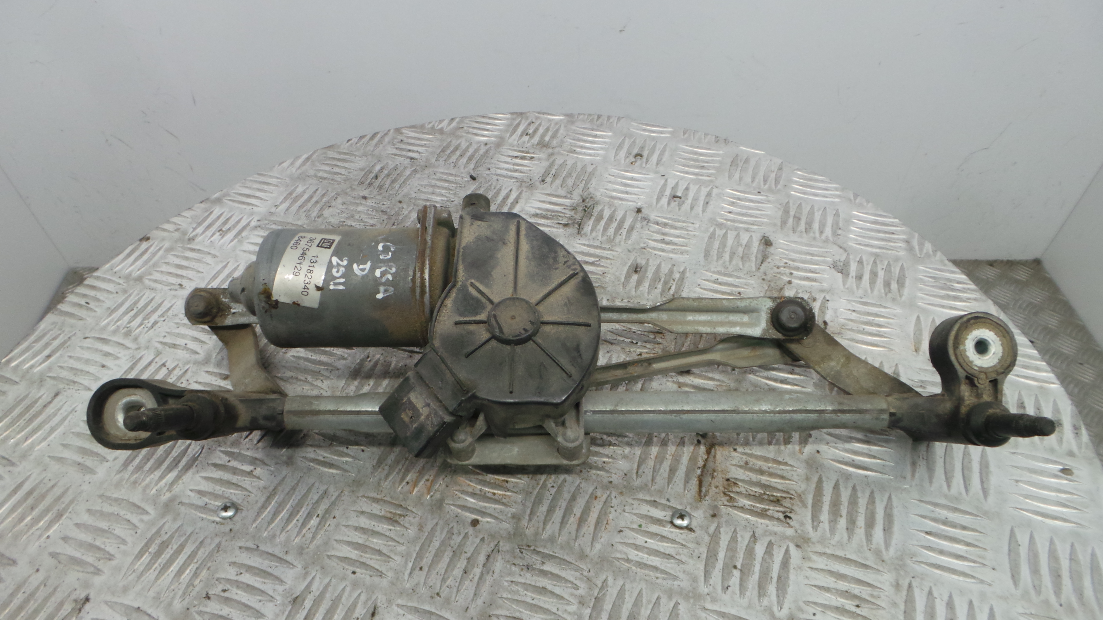 Motor Limpa Vidros Frente  405067 - OPEL CORSA D (S07)-33407210 Motor Limpa Vidros Frente  405067 - OPEL CORSA D (S07)-33407210