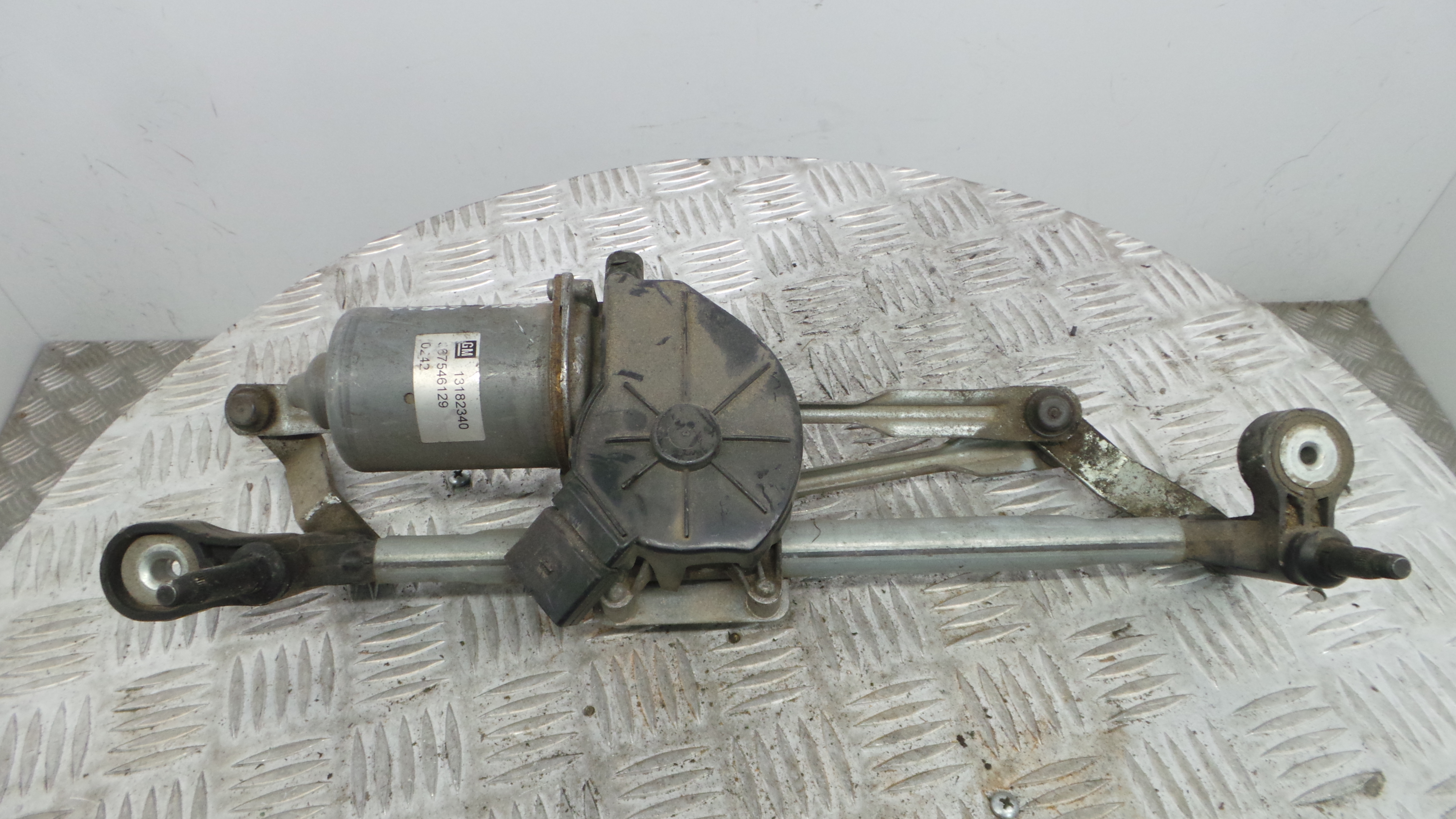 Motor Limpa Vidros Frente  405067 - OPEL CORSA D (S07)-33407231 Motor Limpa Vidros Frente  405067 - OPEL CORSA D (S07)-33407231