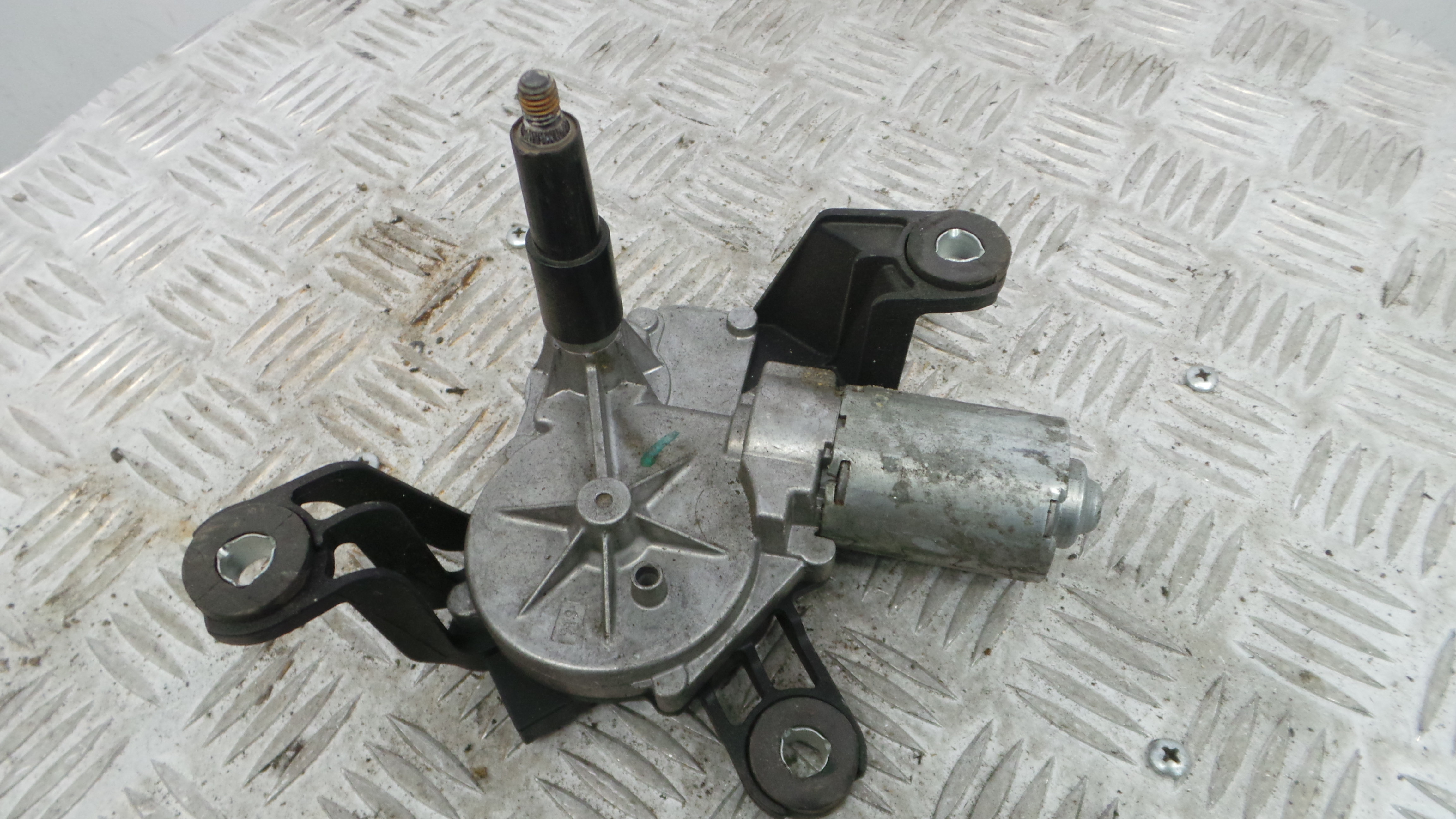 Motor Limpa Vidros Trás 0390201591 - OPEL ASTRA H (A04)-33407255 Motor Limpa Vidros Trás 0390201591 - OPEL ASTRA H (A04)-33407255