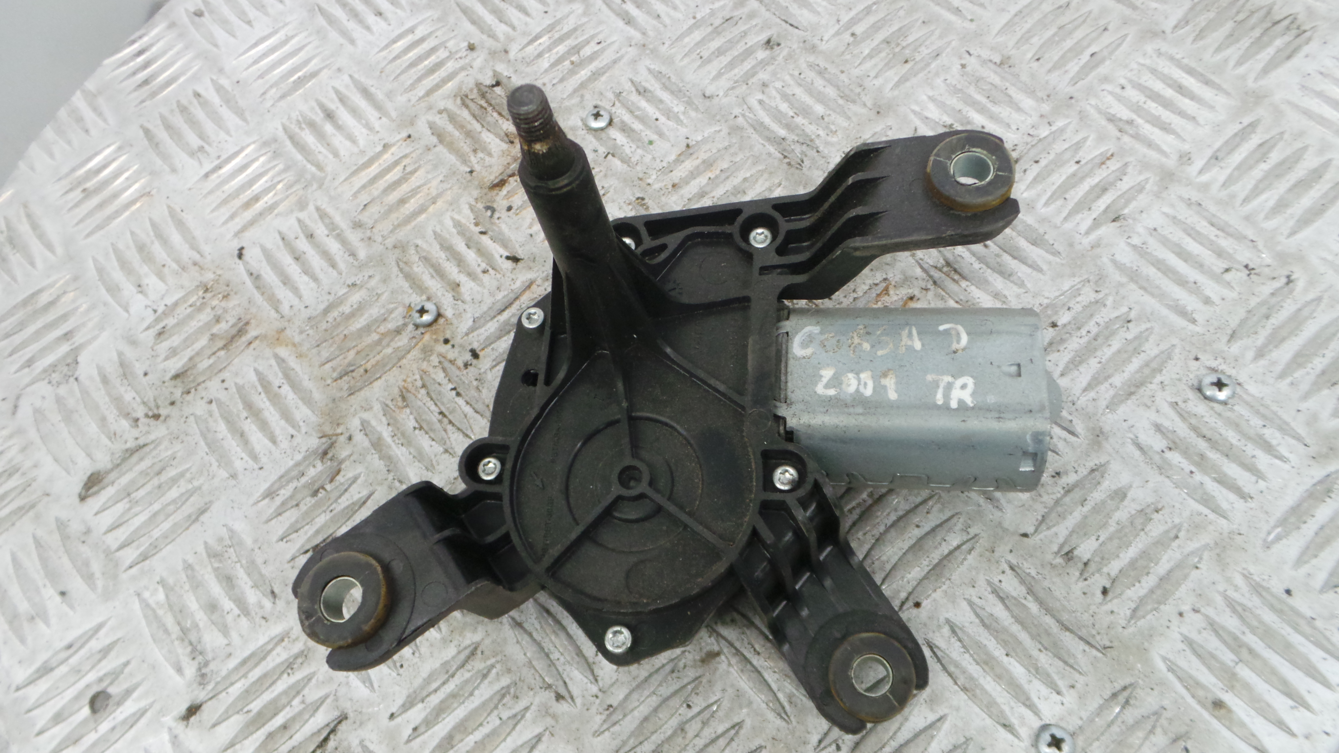 Motor Limpa Vidros Trás 53027312 - OPEL CORSA D (S07)-33407261 Motor Limpa Vidros Trás 53027312 - OPEL CORSA D (S07)-33407261