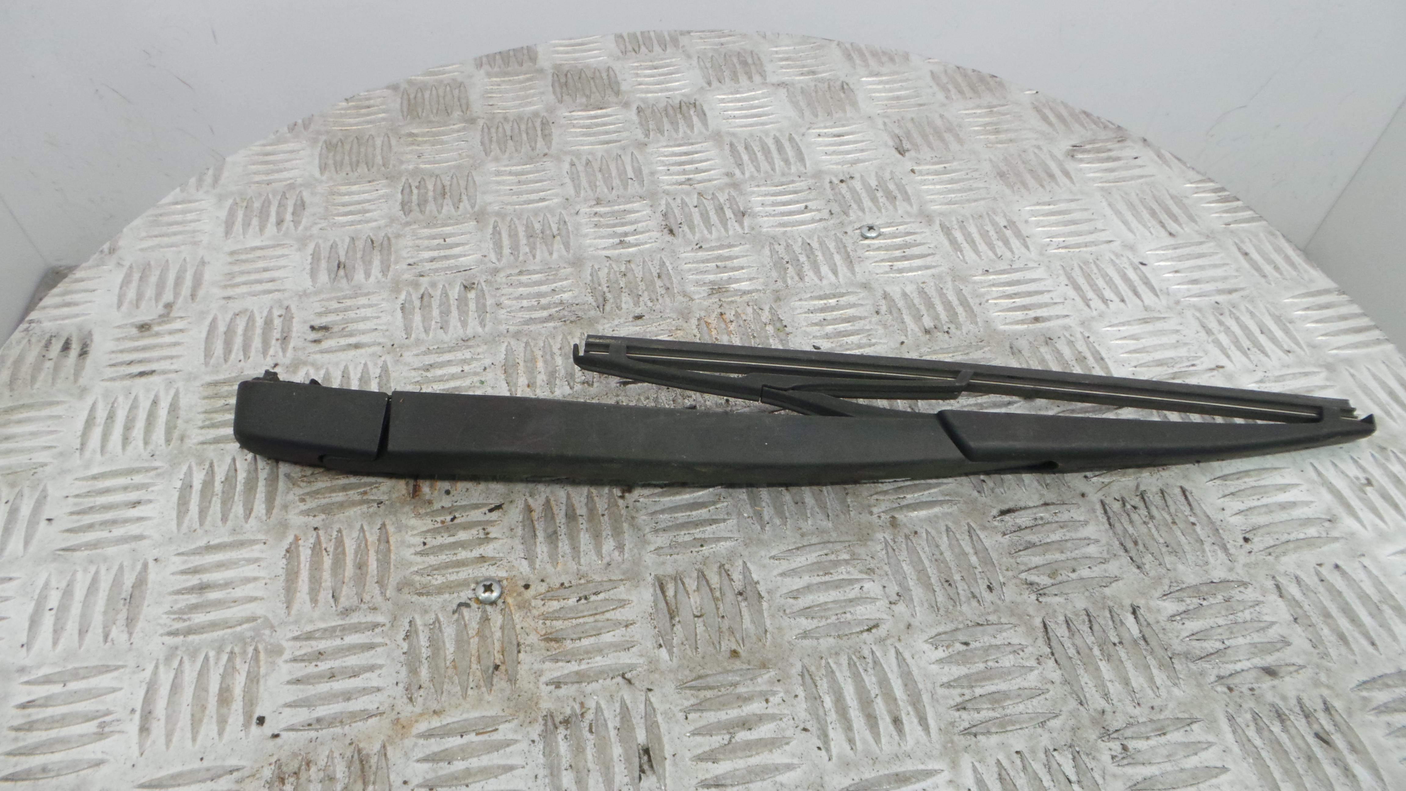 Braço Do Limpa-vidros 80015317 - OPEL CORSA D (S07)-33407295