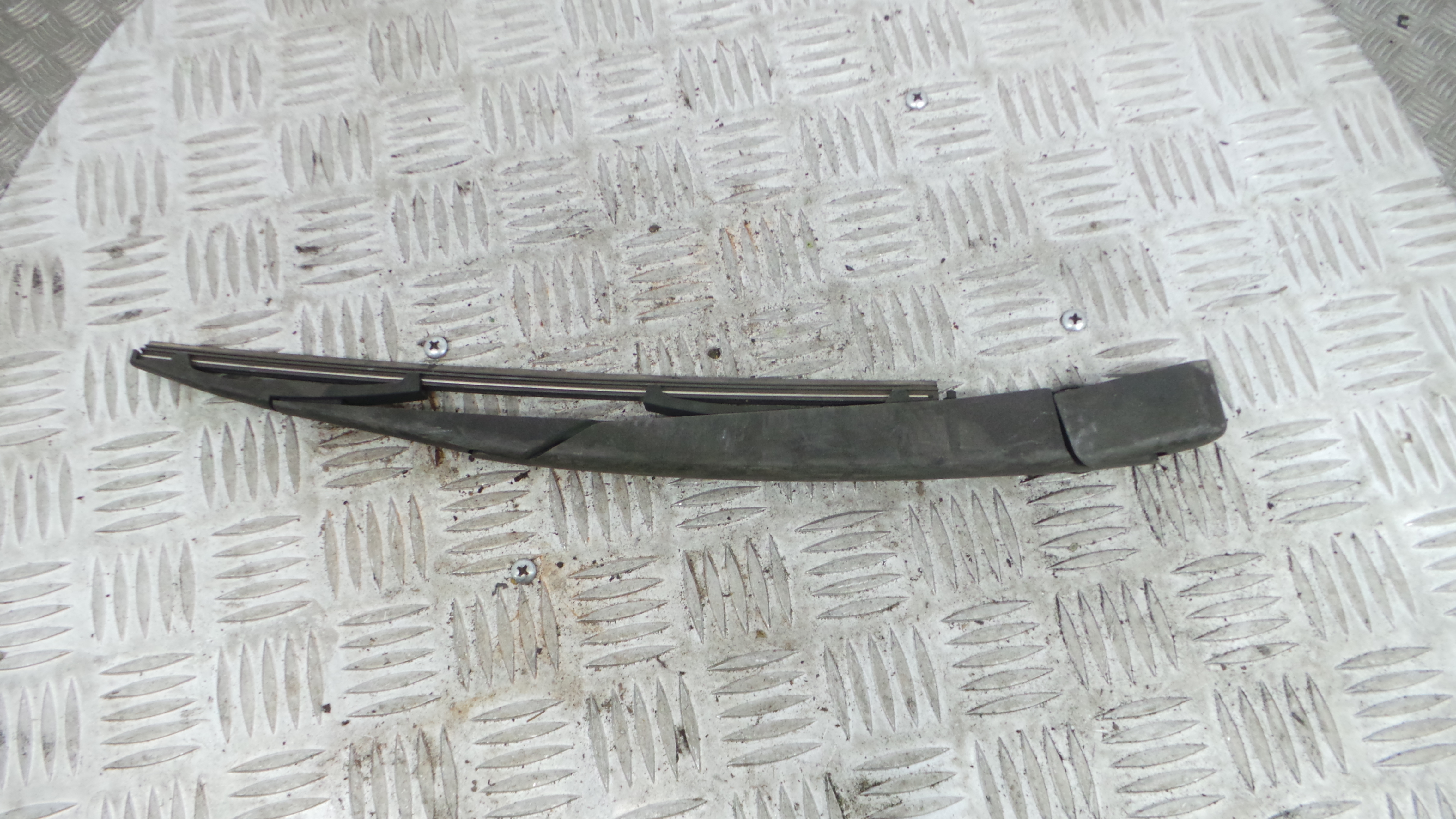 Braço Do Limpa-vidros 13105983 - OPEL ASTRA H (A04)-33407301