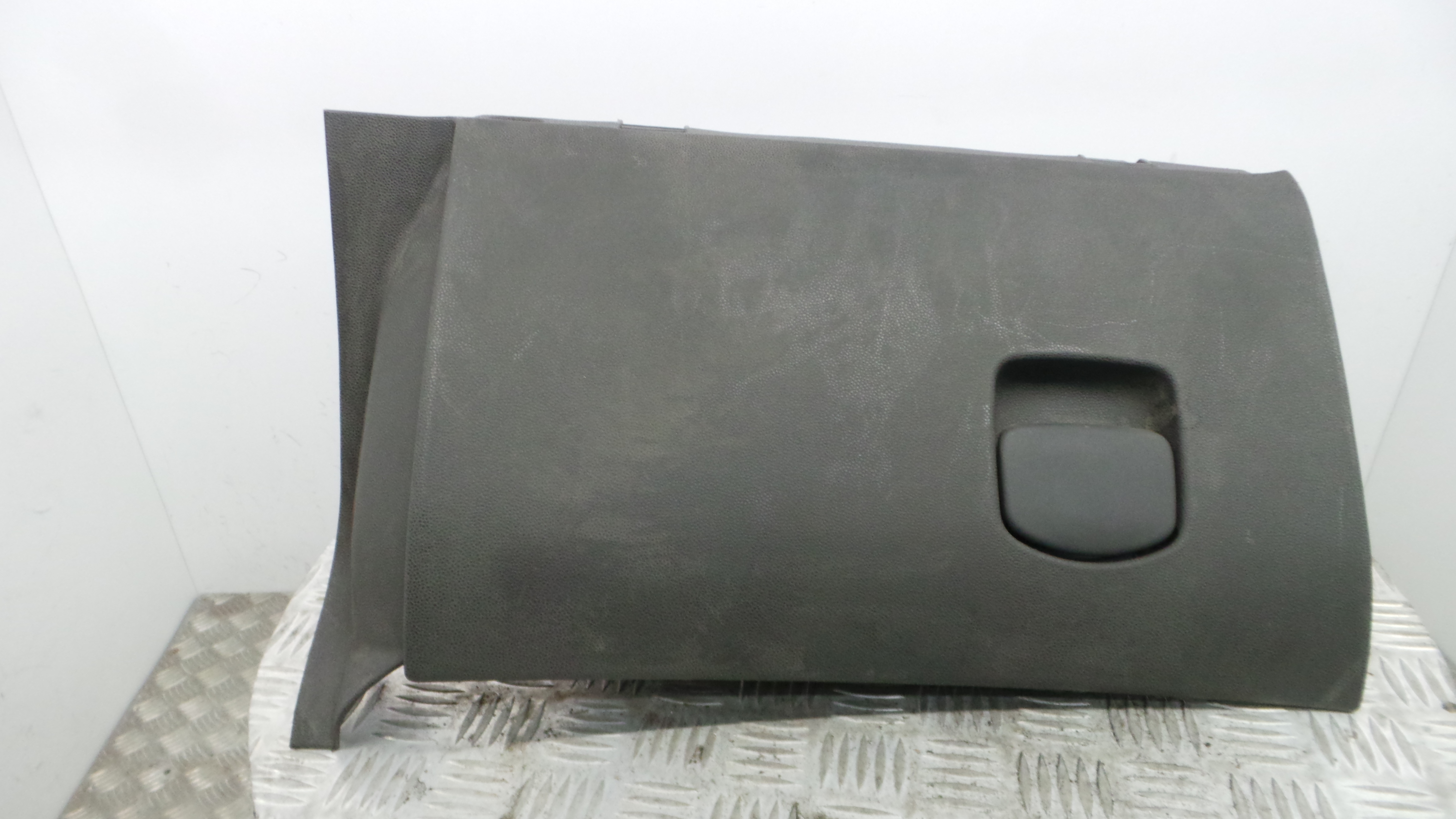 Porta Luvas  13205097 - OPEL CORSA D (S07)-33407664
