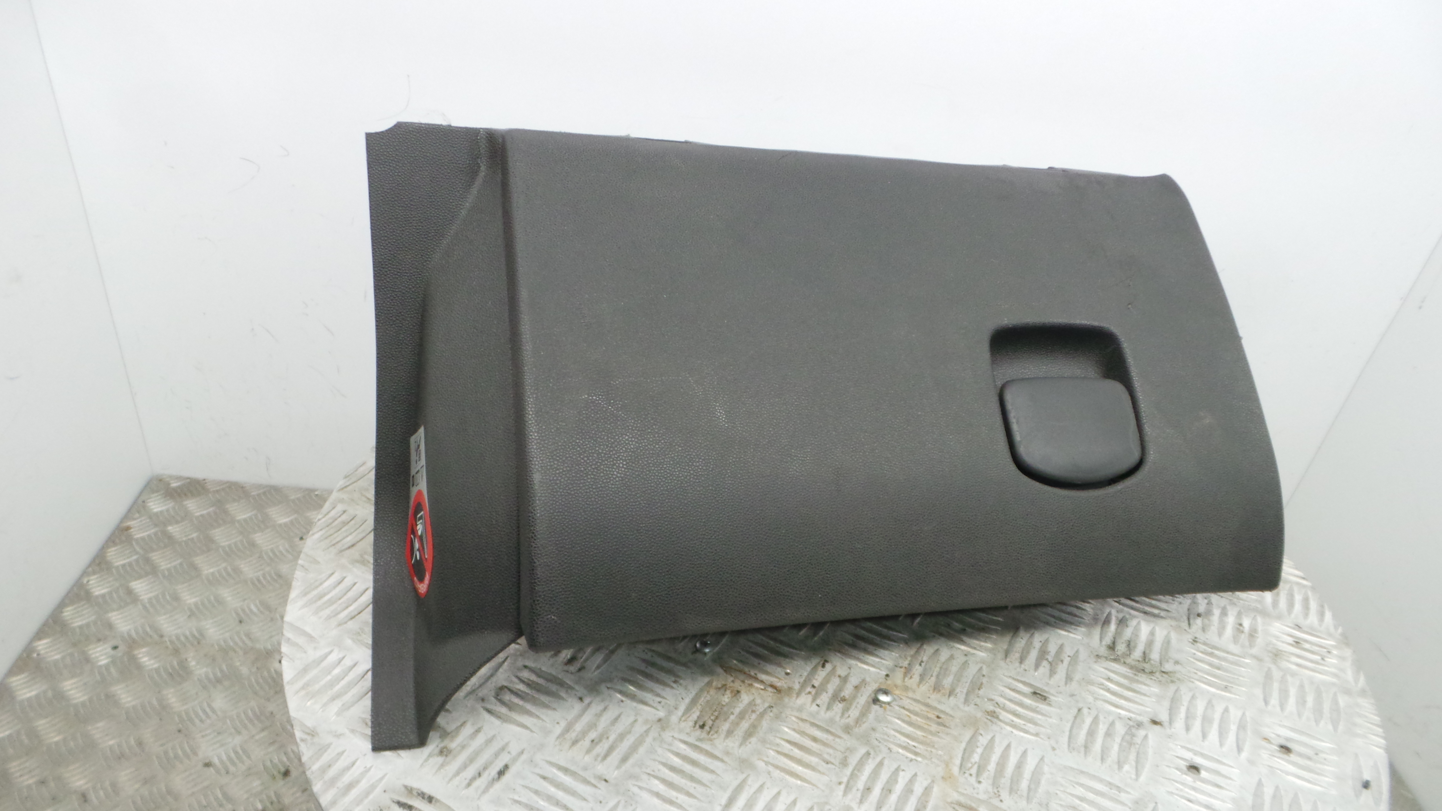 Porta Luvas  13205097 - OPEL CORSA D (S07)-33407670