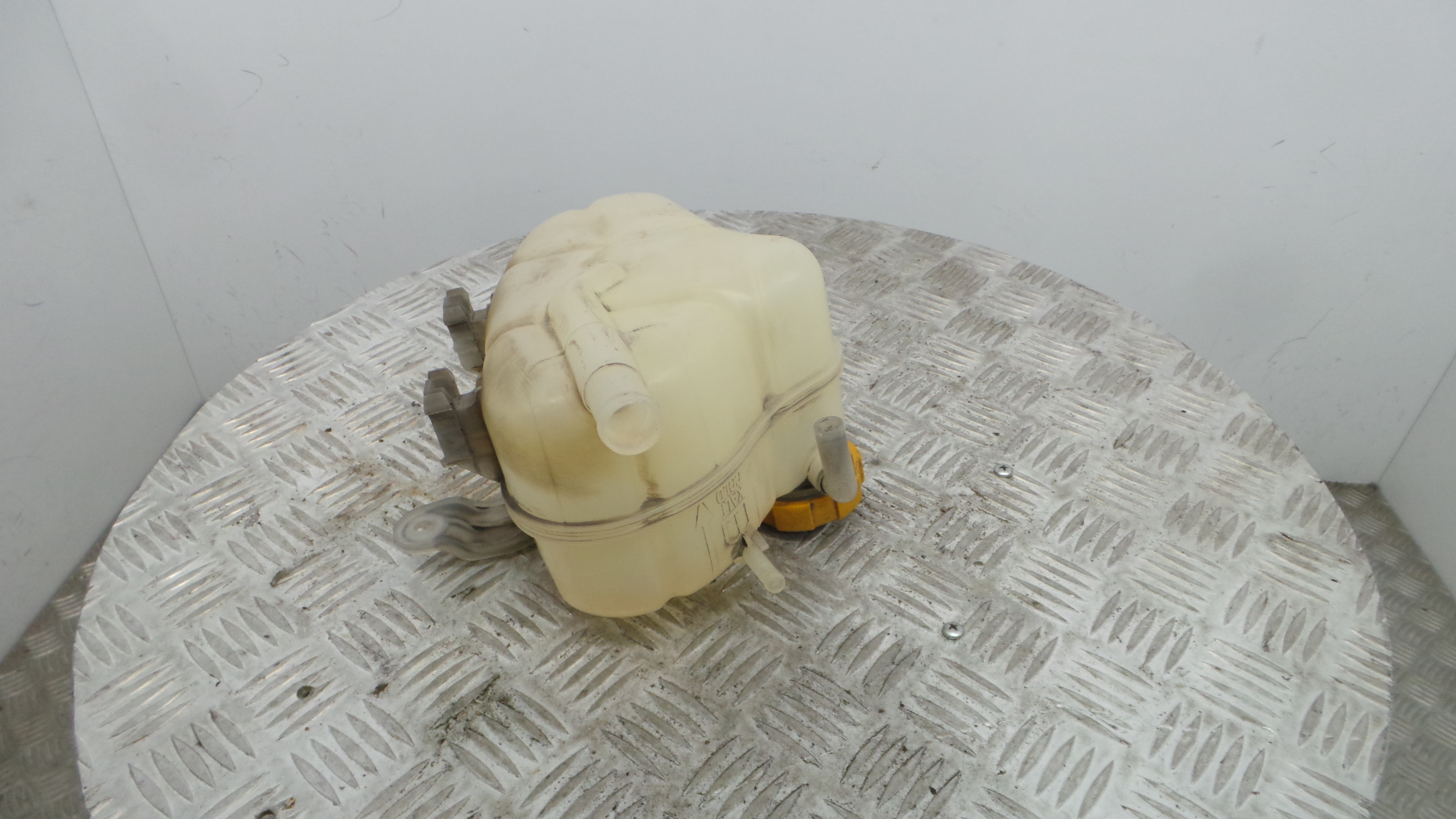 Depósito Água Radiador / Vazo de Expansao 55702165 - OPEL CORSA D (S07)-33409811