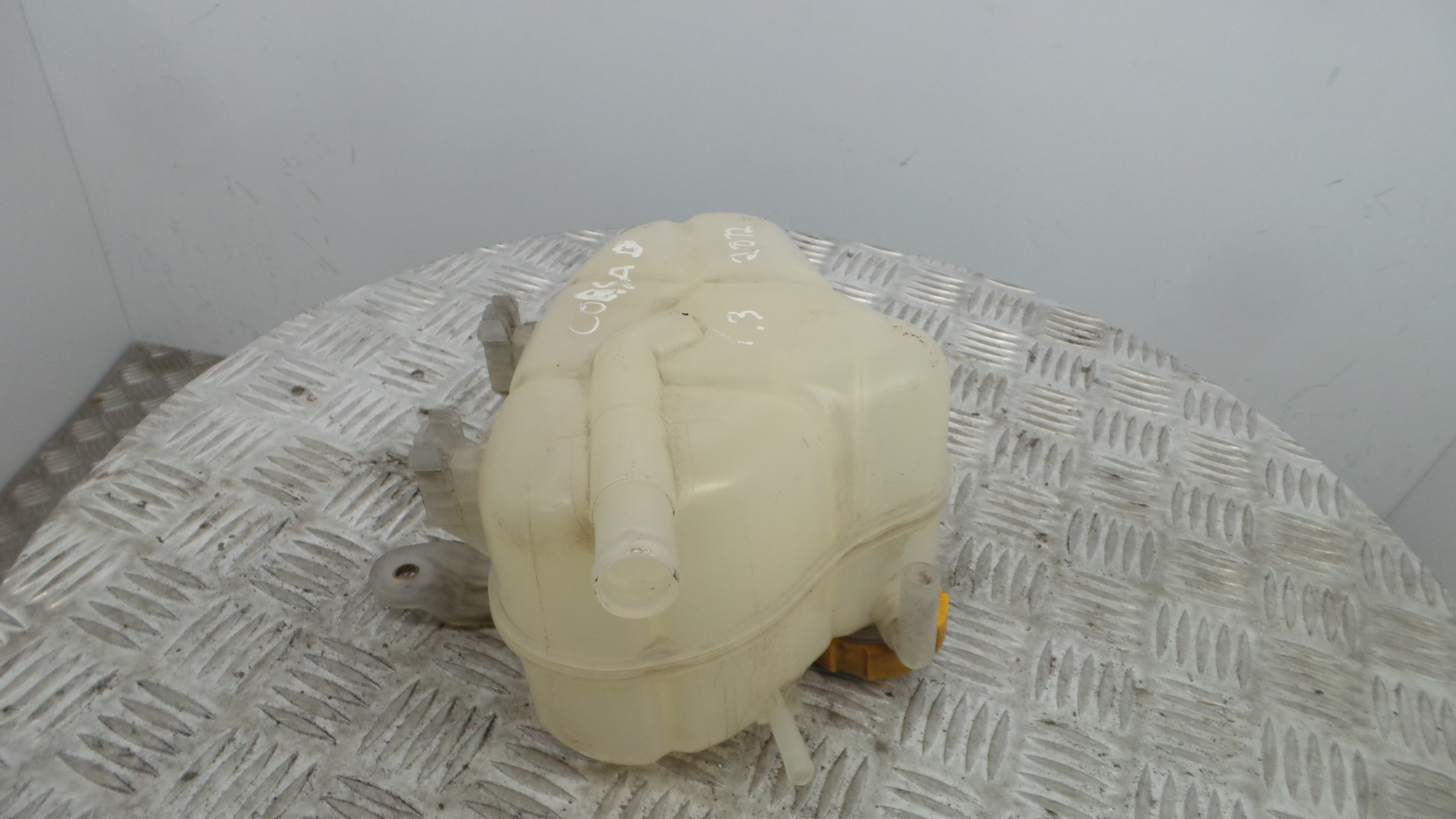 Depósito Água Radiador / Vazo de Expansao 55702165 - OPEL CORSA D (S07)-33409820