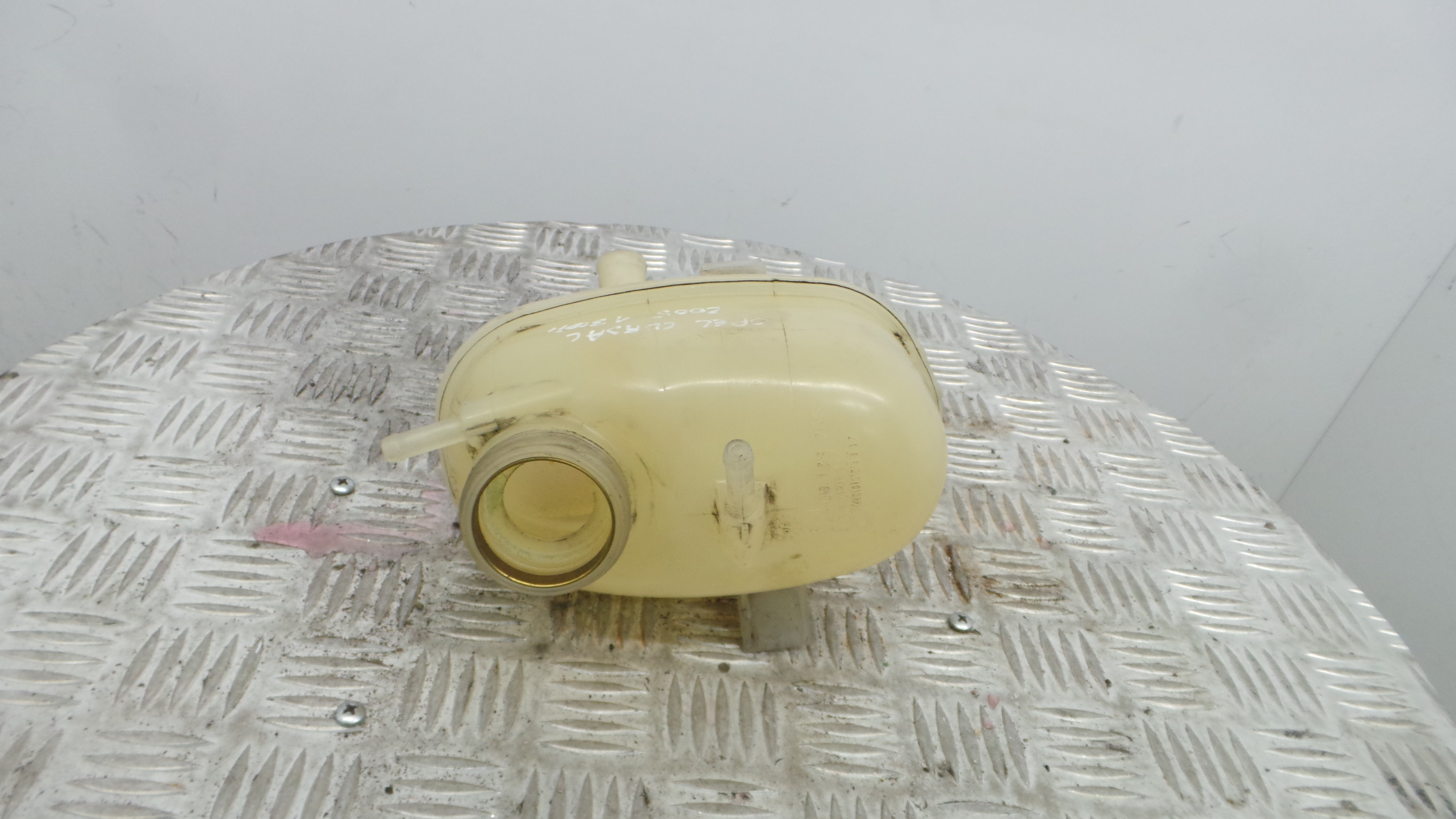 Depósito Água Radiador / Vazo de Expansao 09128766 - OPEL CORSA C (X01)-33409862 Depósito Água Radiador / Vazo de Expansao 09128766 - OPEL CORSA C (X01)-33409862