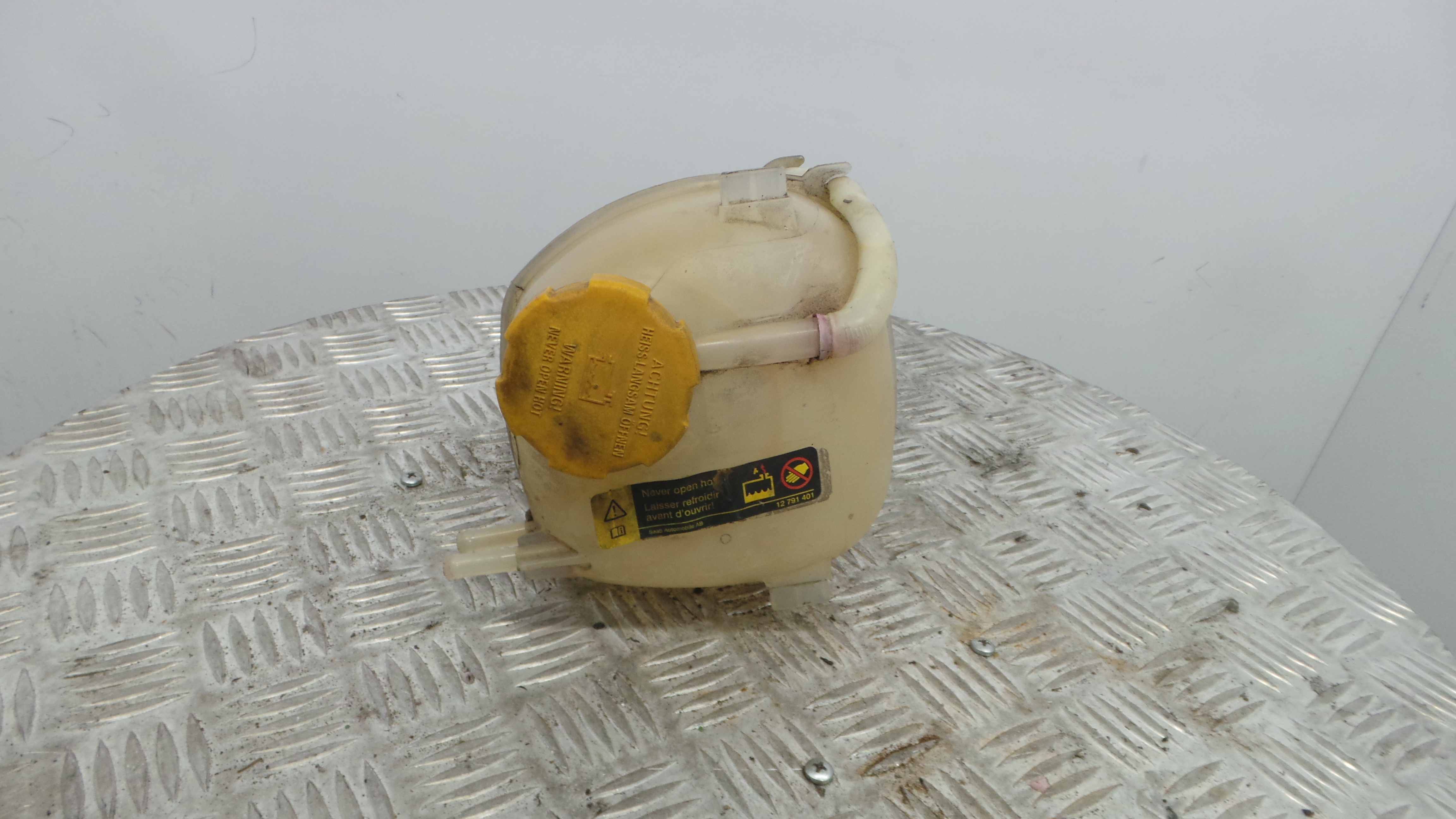 Depósito Água Radiador / Vazo de Expansao 9202200 - SAAB 9-3 (YS3F, E79, D79, D75)-33409873 Depósito Água Radiador / Vazo de Expansao 9202200 - SAAB 9-3 (YS3F, E79, D79, D75)-33409873