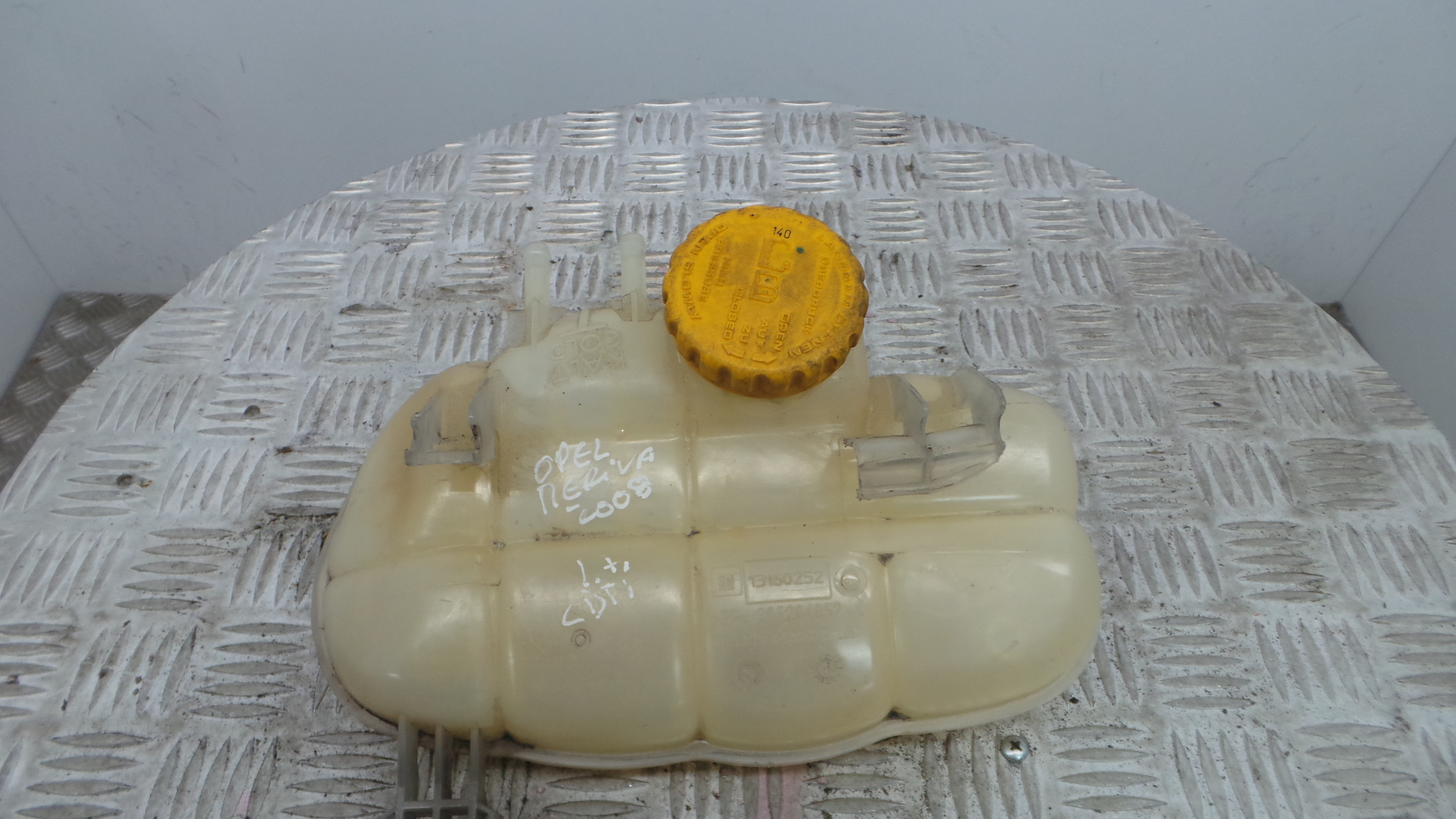 Depósito Água Radiador / Vazo de Expansao 13160252 - OPEL MERIVA A Veículo multiuso (X03)-33409876