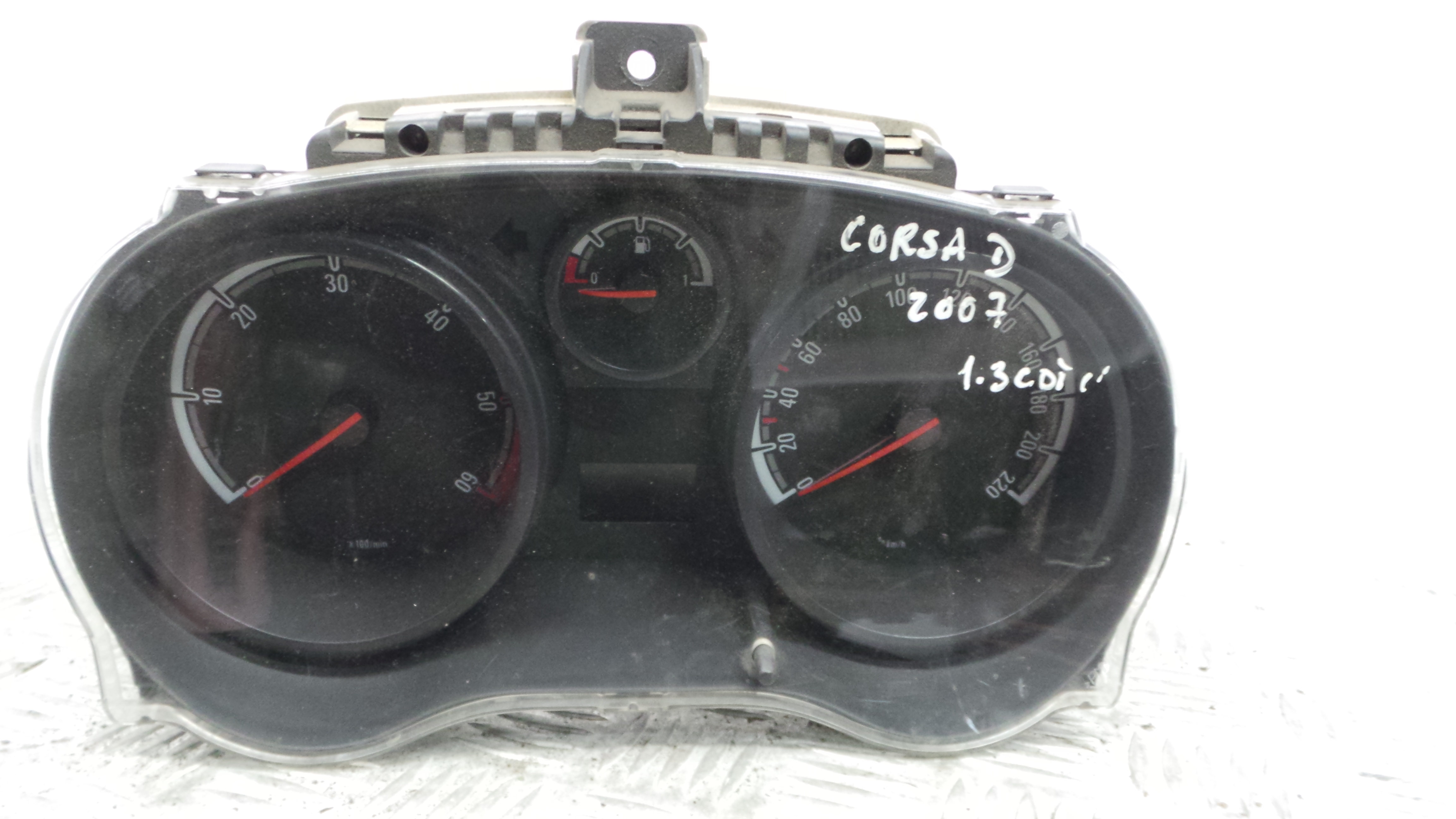 Quadrante 13252134 - OPEL CORSA D (S07)-33410084