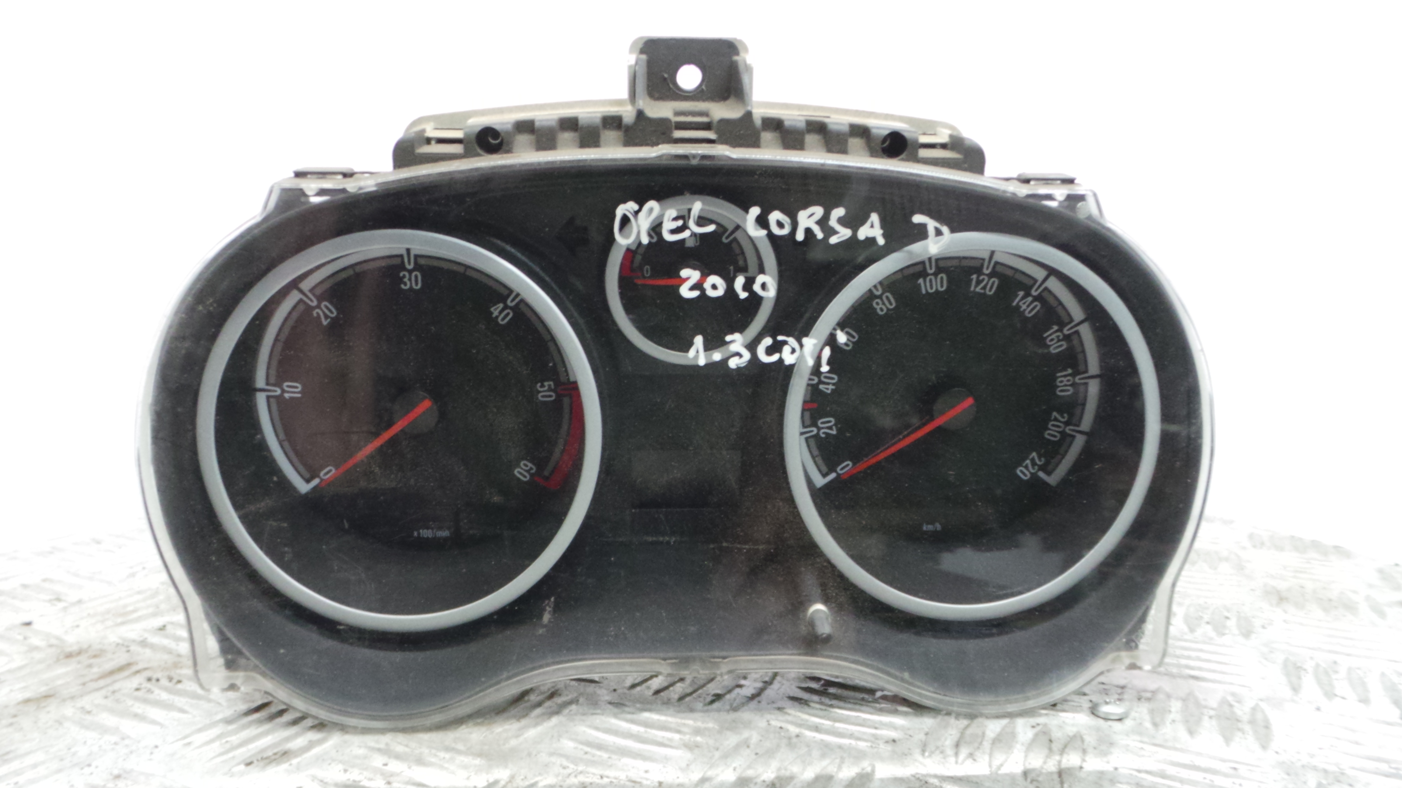 Quadrante 13252146 - OPEL CORSA D (S07)-33410113