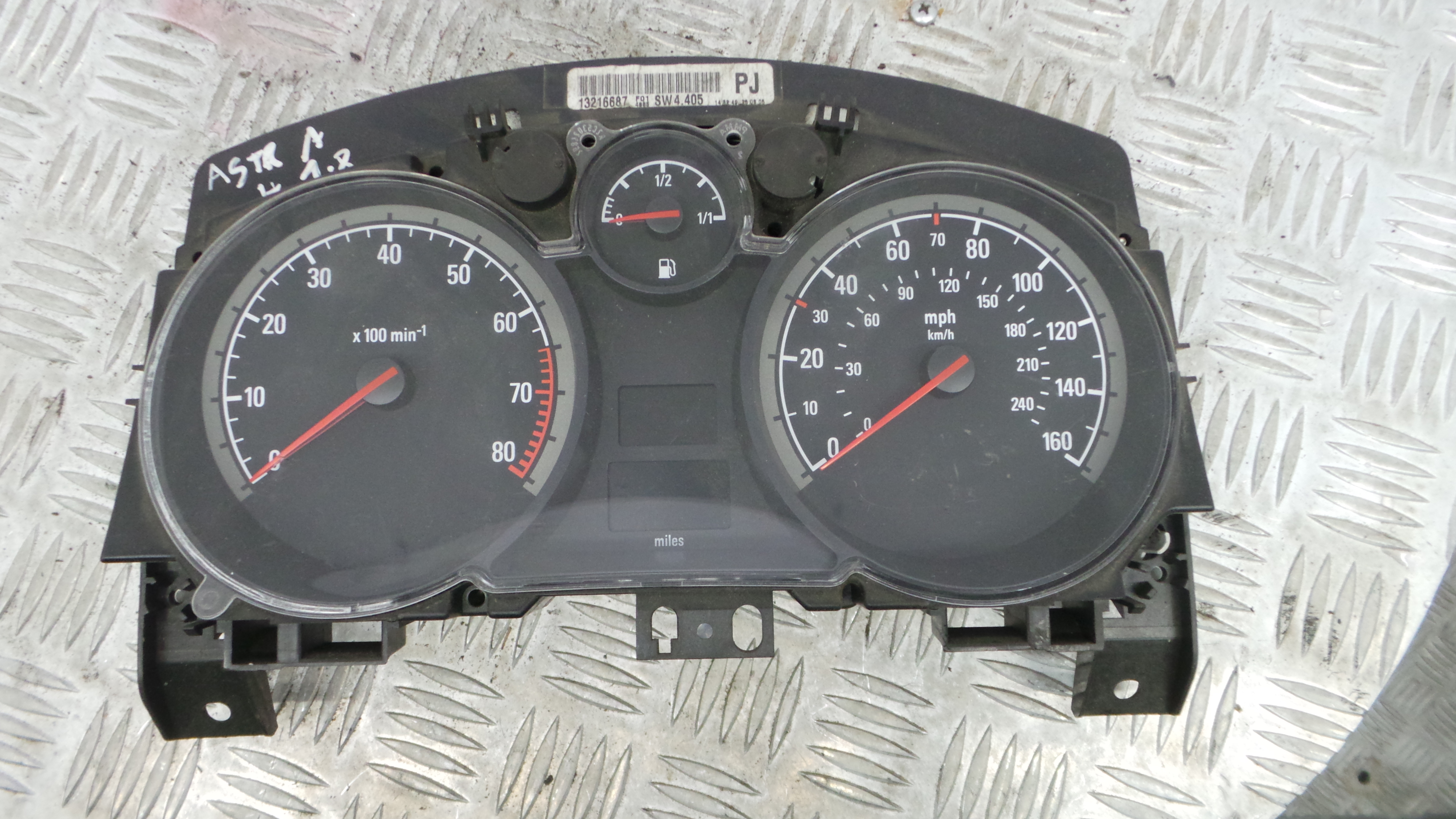 Quadrante 13216687 - OPEL ASTRA H (A04)-33410171 Quadrante 13216687 - OPEL ASTRA H (A04)-33410171