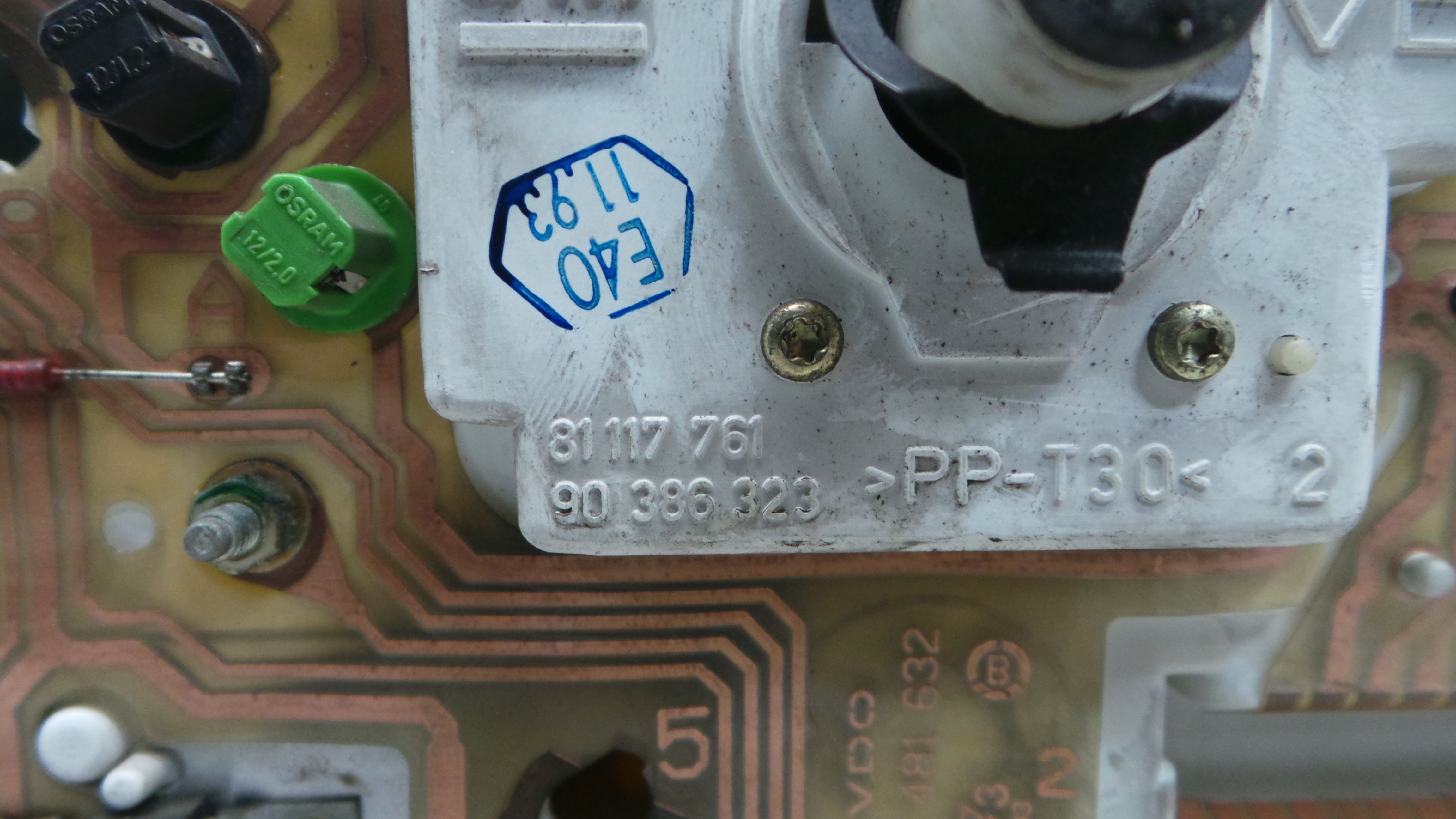 Quadrante 81117761 - OPEL CORSA B (S93)-33410184