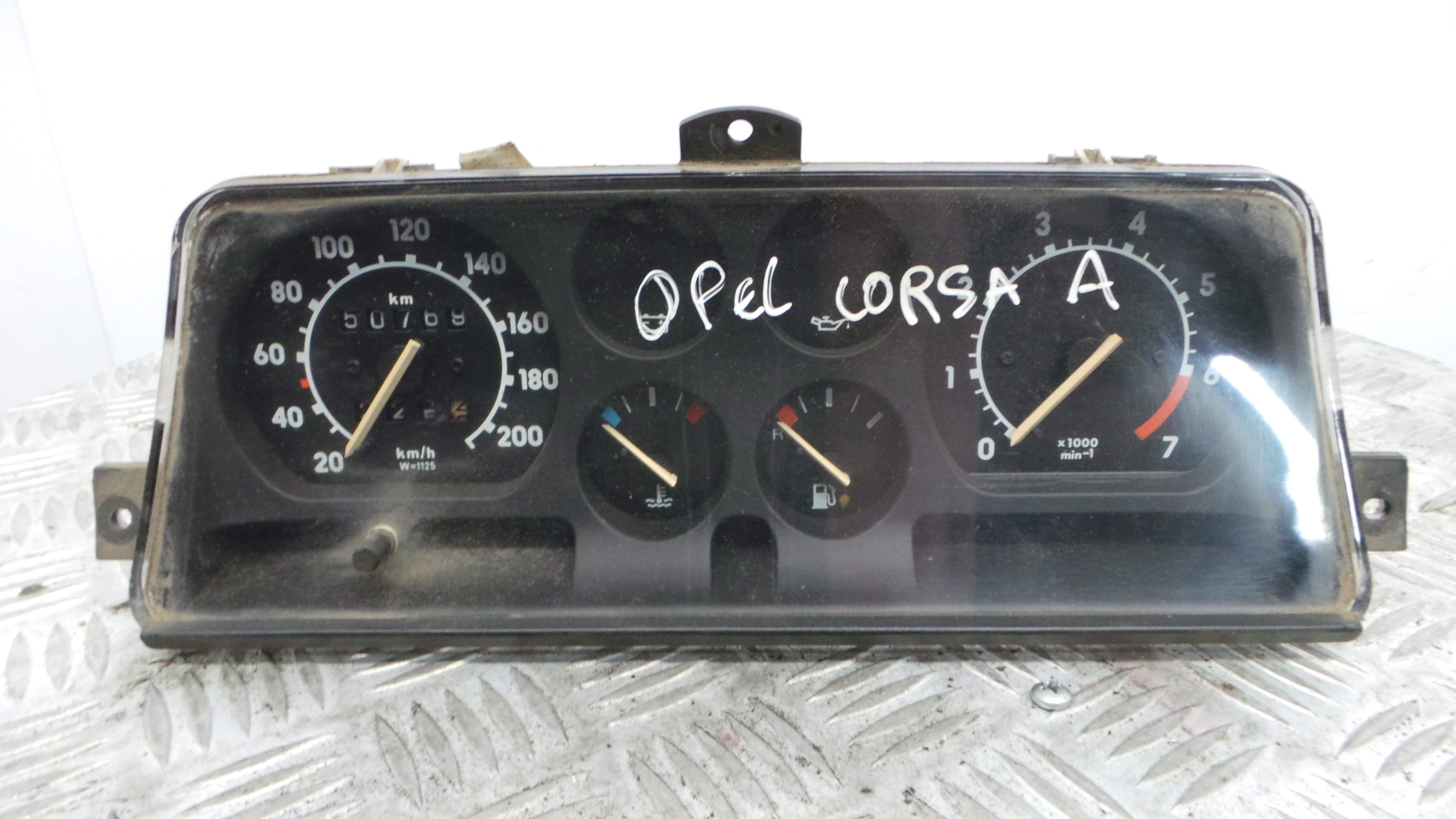 Quadrante 90388580 - OPEL CORSA A Hatchback (S83)-33410386