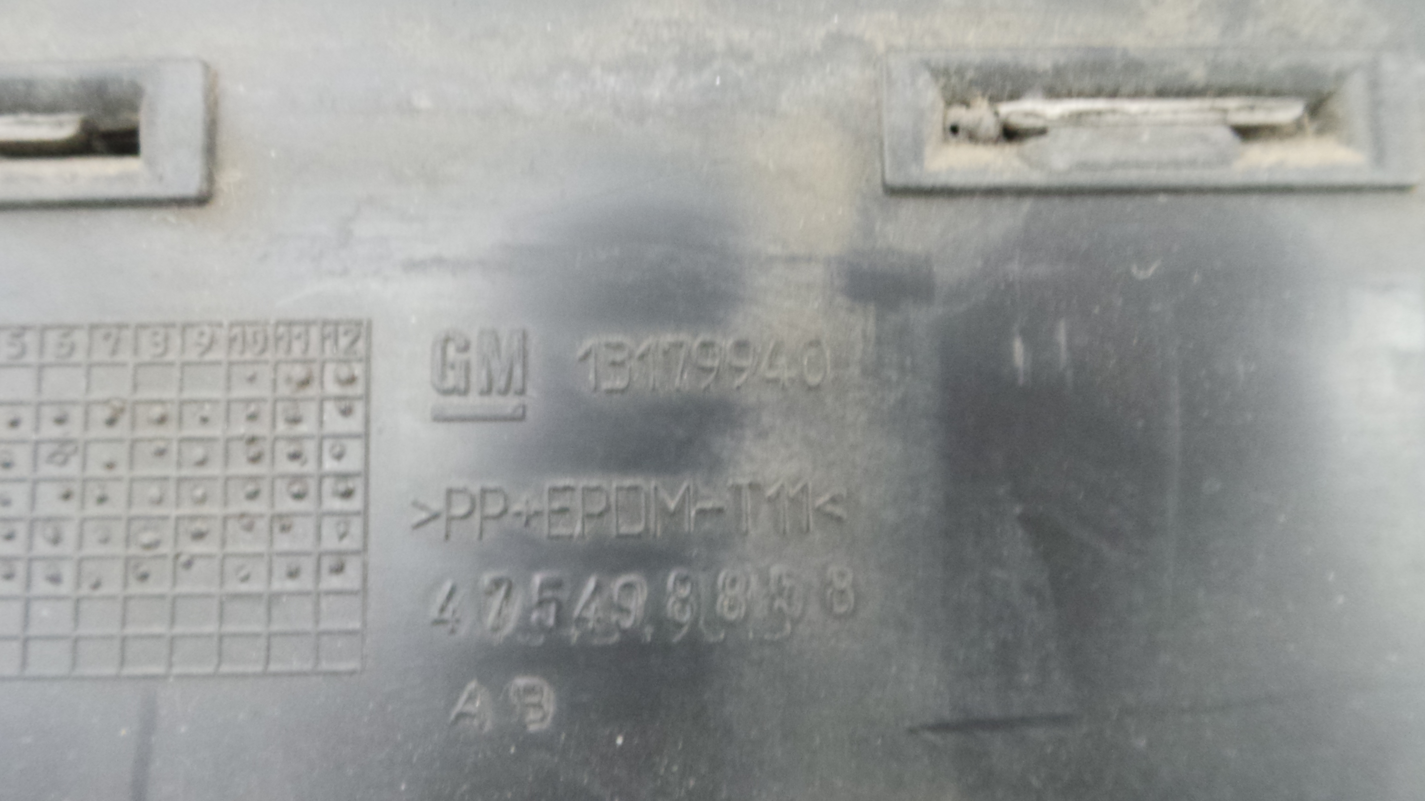 Grelha da Frente 13179940 - OPEL CORSA D (S07)-33424337