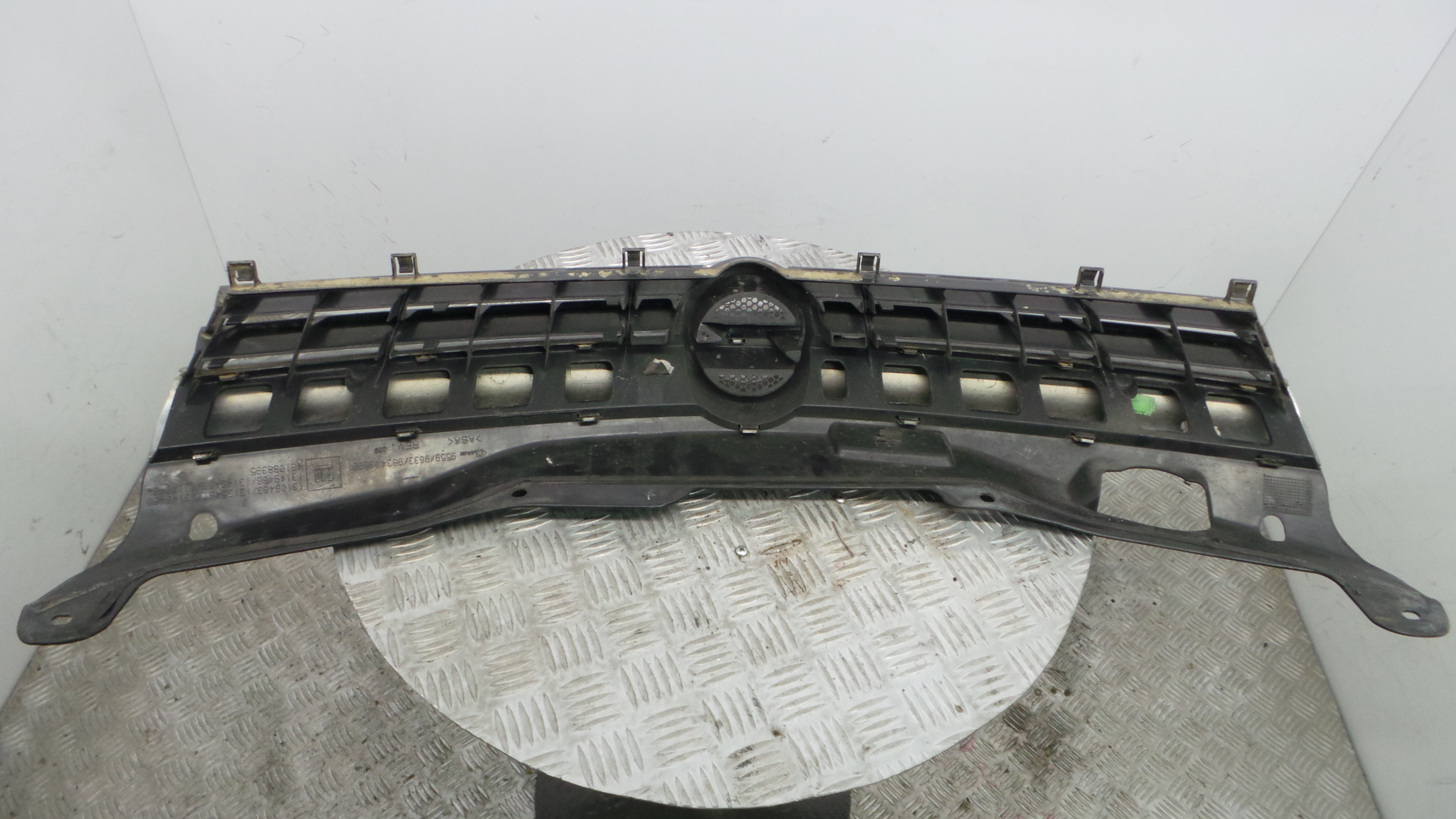 Grelha da Frente 13108463 - OPEL ASTRA H (A04)-33425532