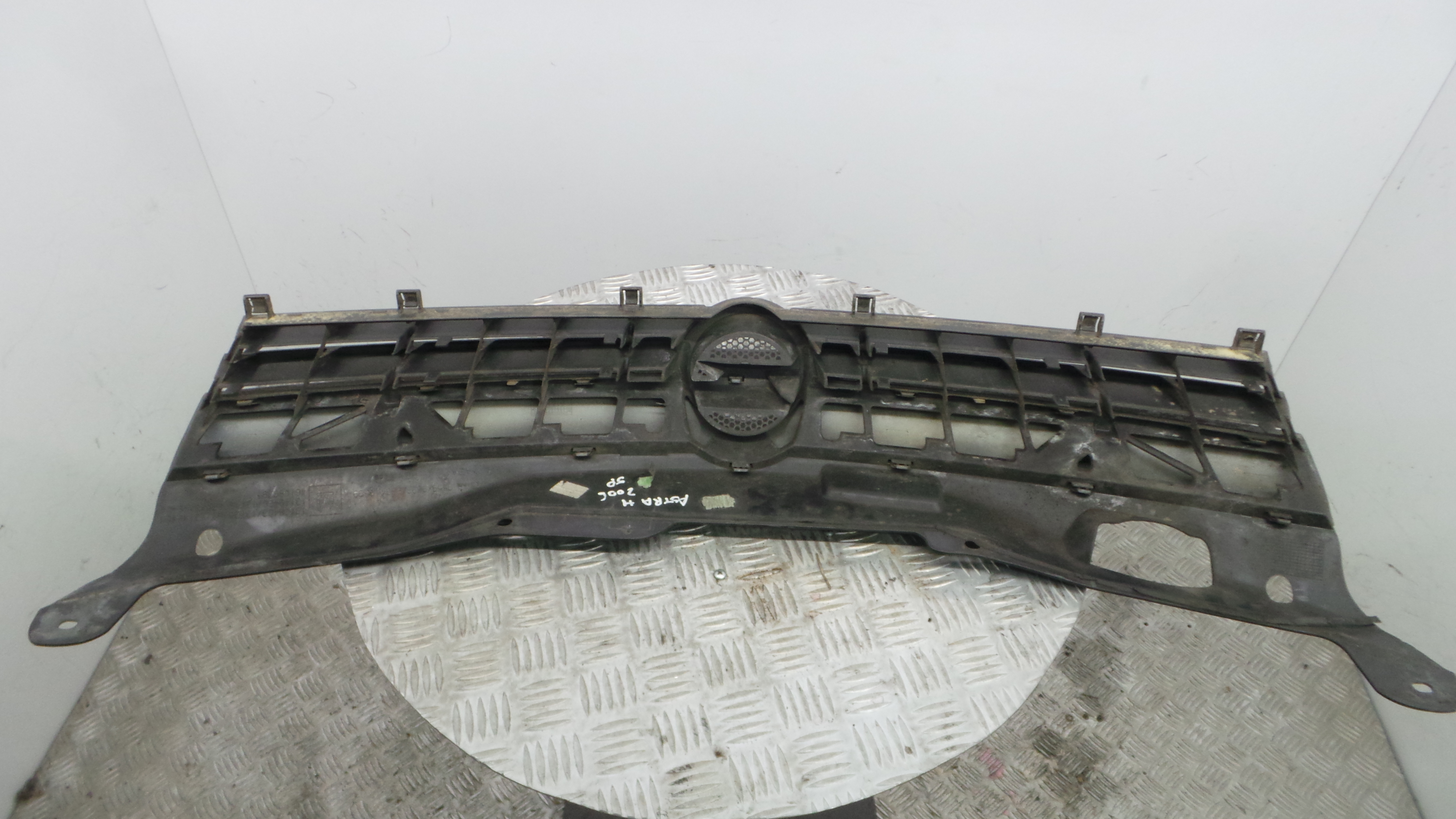 Grelha da Frente 13108463 - OPEL ASTRA H (A04)-33427938