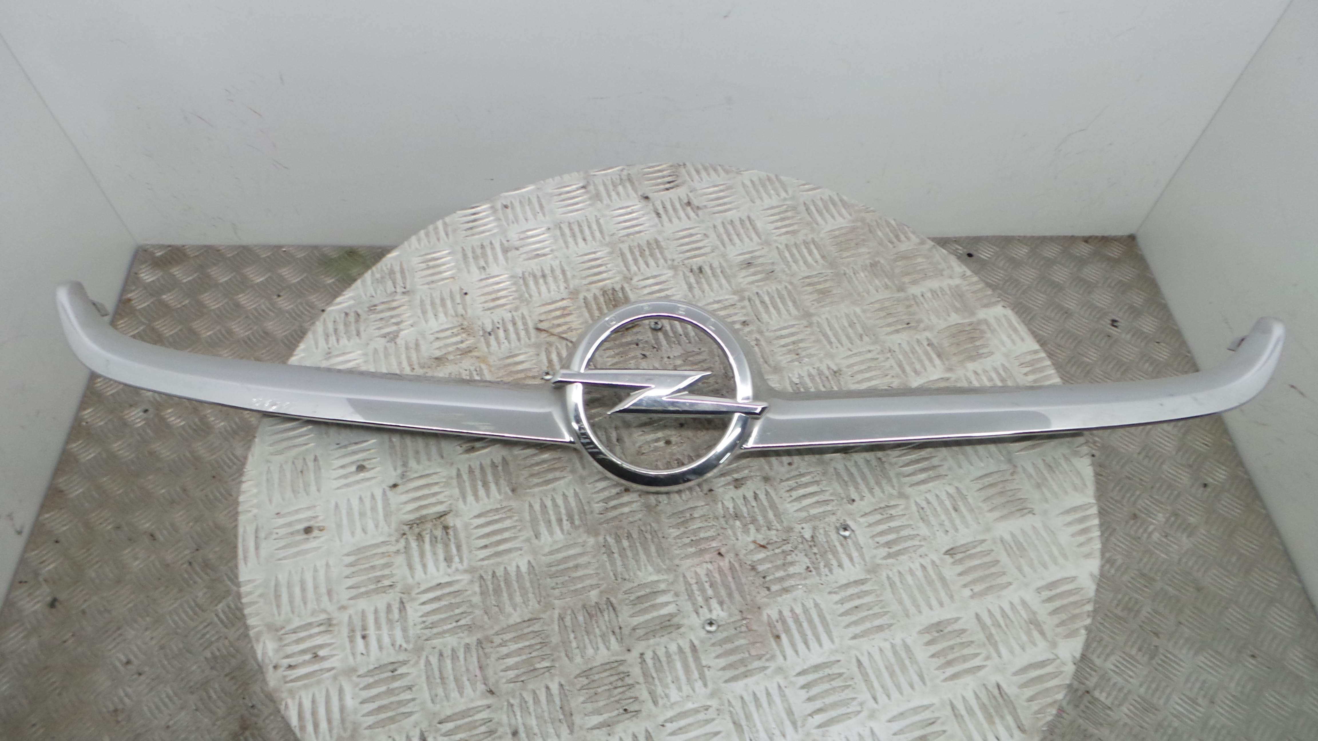 Grelha da Frente 13399244 - OPEL CORSA E (X15)-33434375