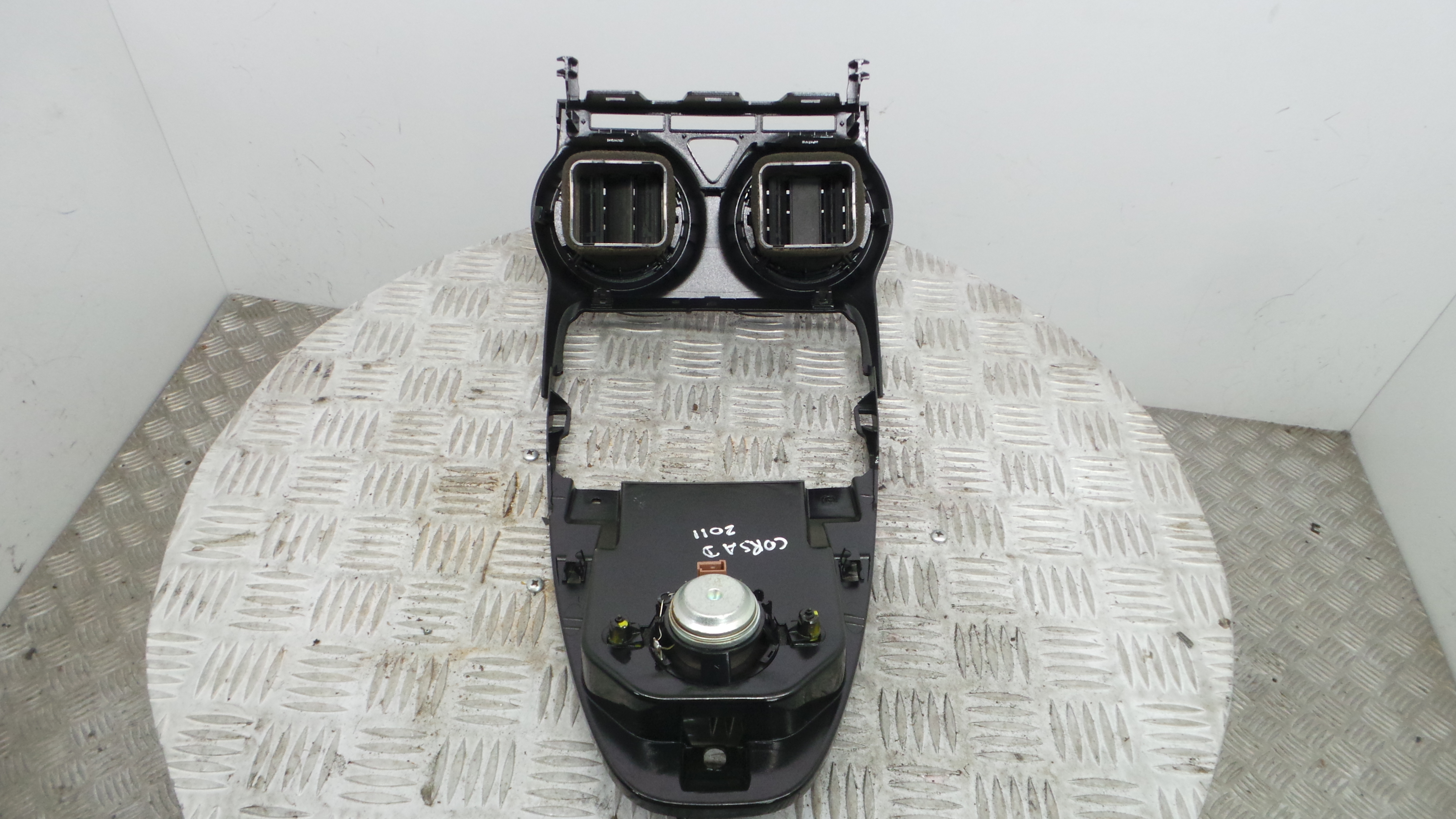 Consola central Tablier  13295008 - OPEL CORSA D (S07)-33449484