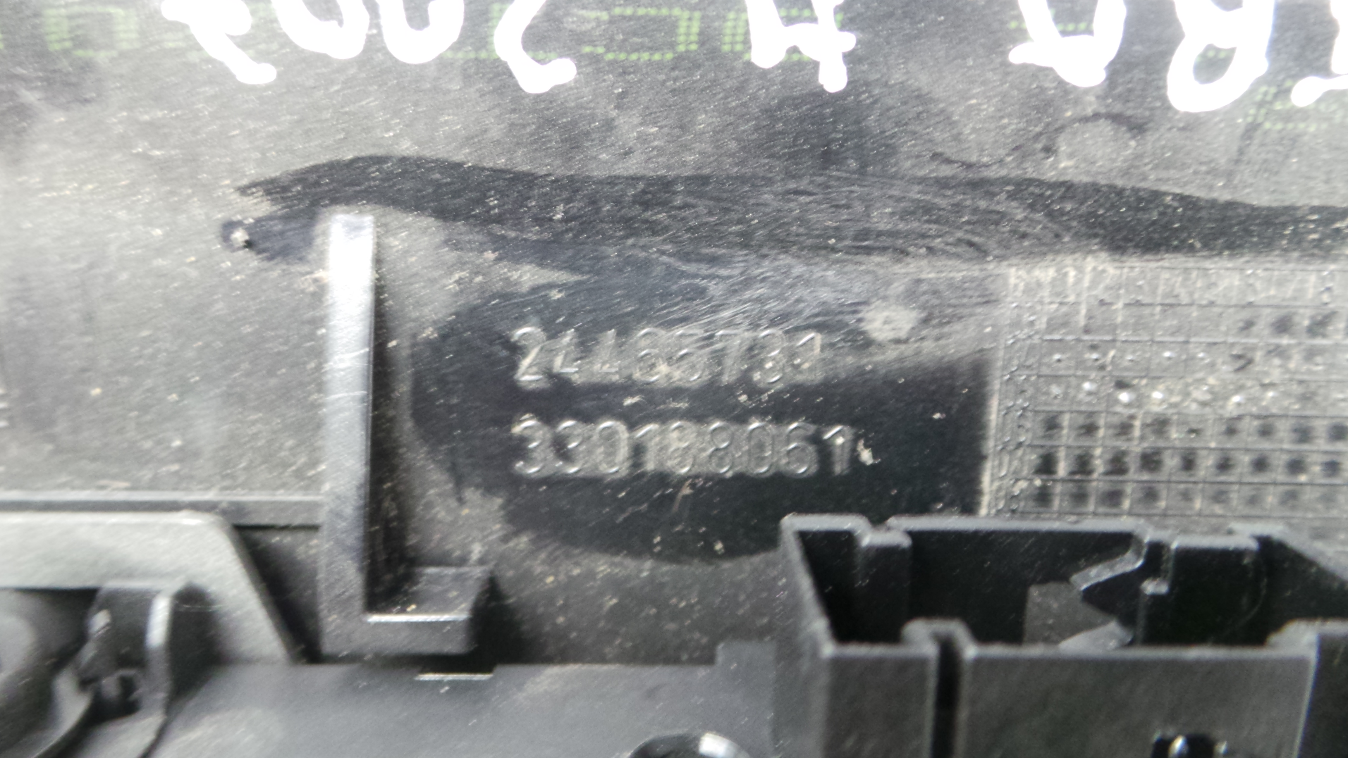 Consola central Tablier  331985437 - OPEL ASTRA H (A04)-33451632