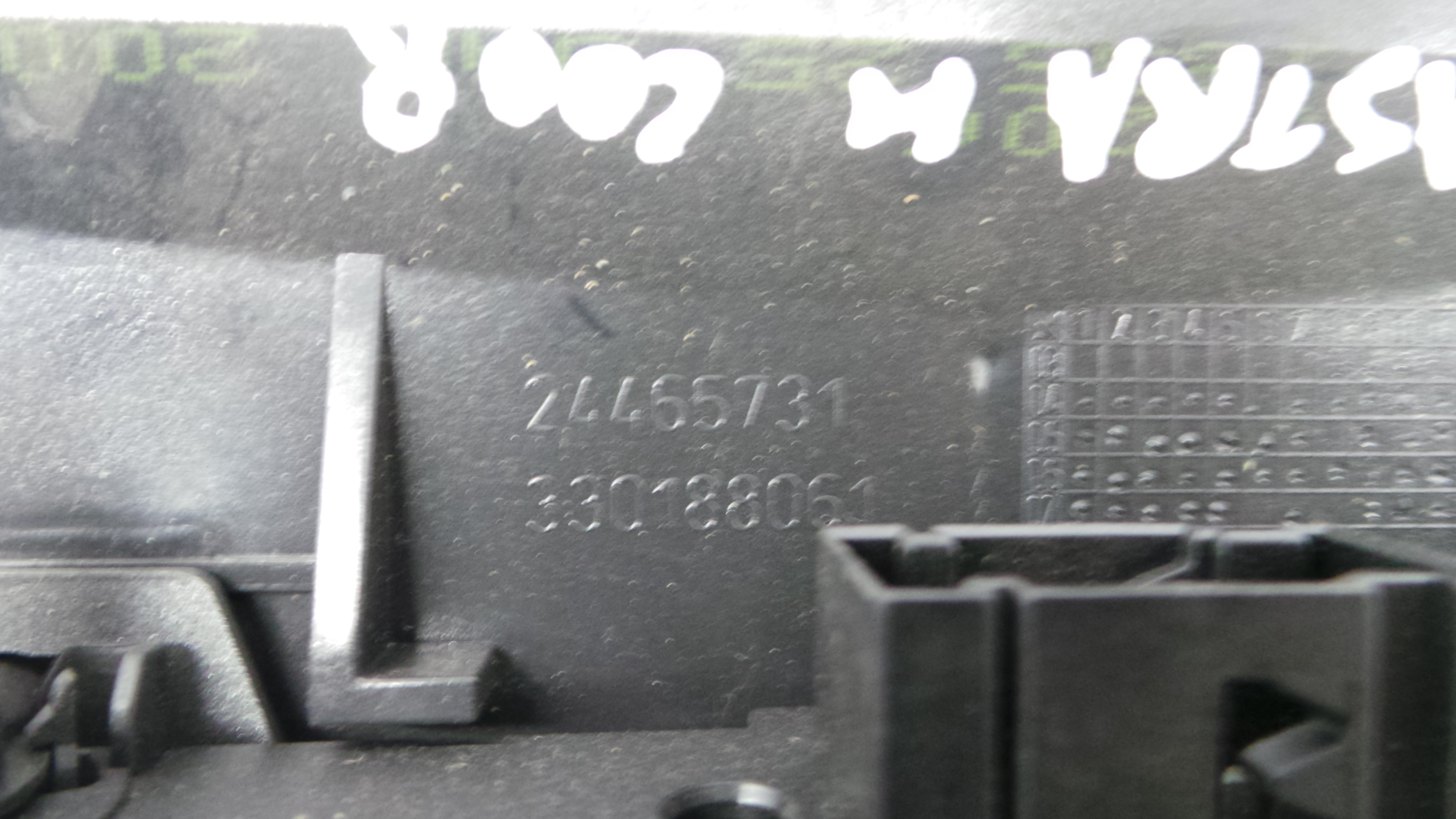 Consola central Tablier  331985437 – OPEL ASTRA H (A04)