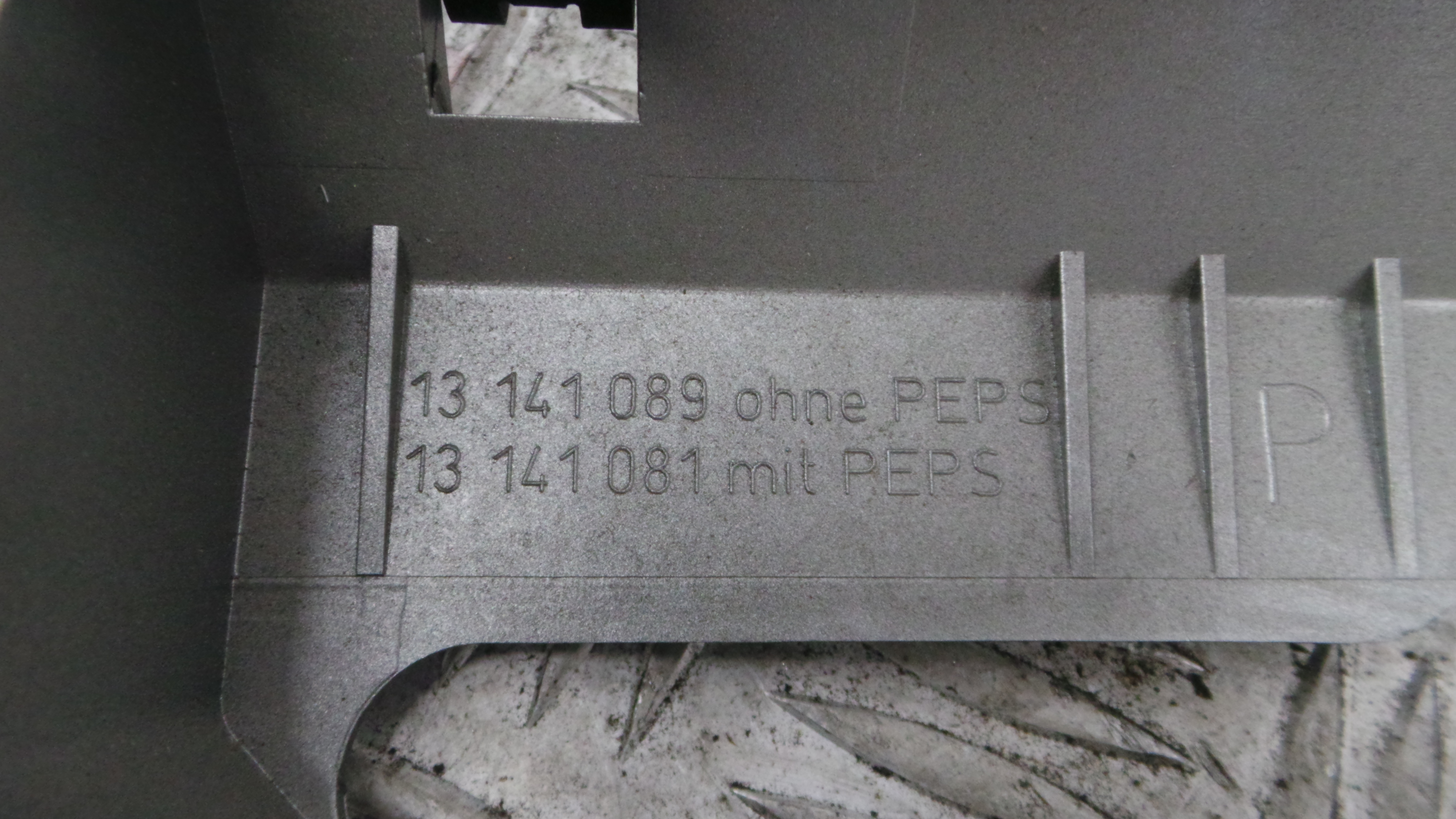 Consola central Tablier  331985437 – OPEL ASTRA H (A04)